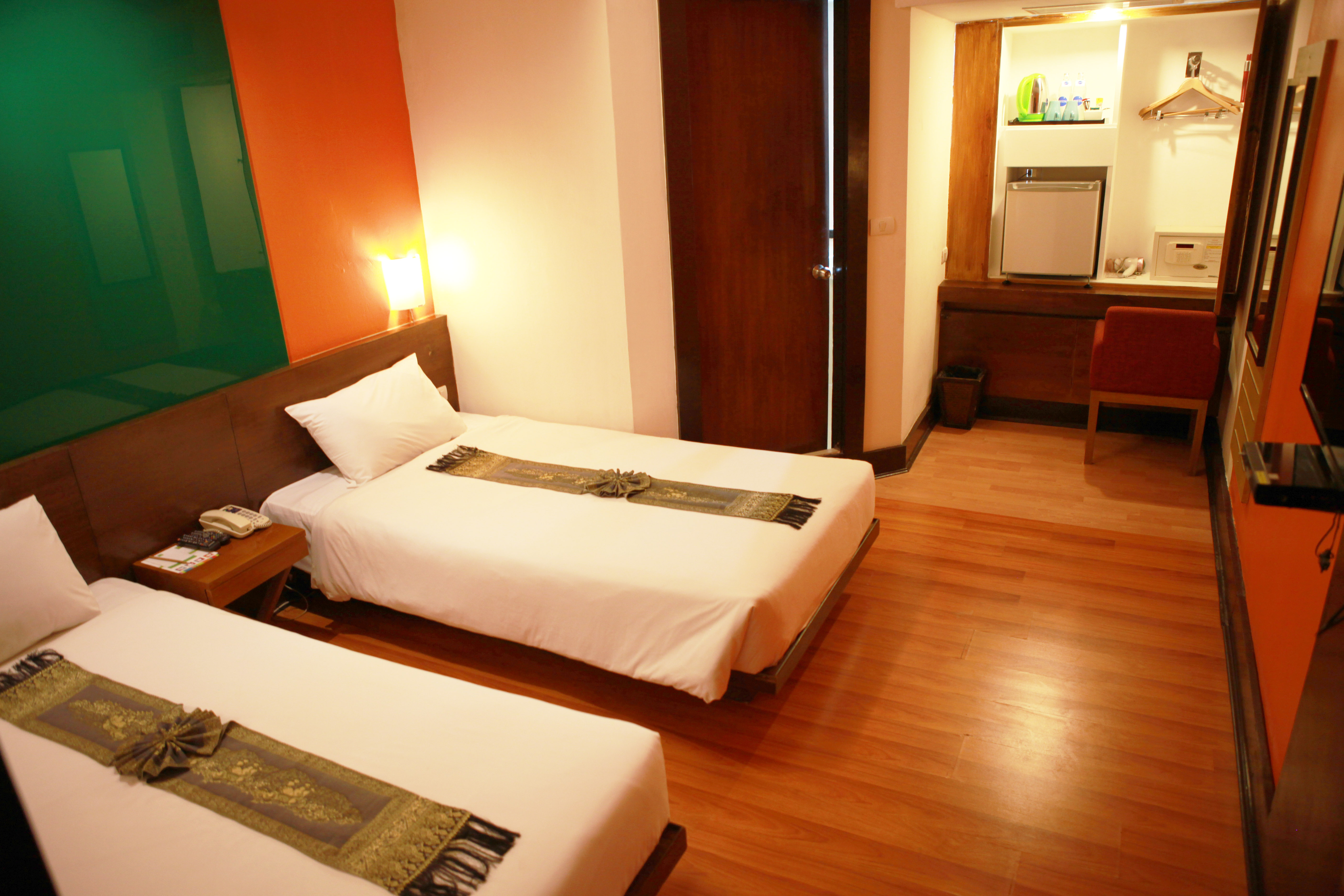 Double or Twin Standard