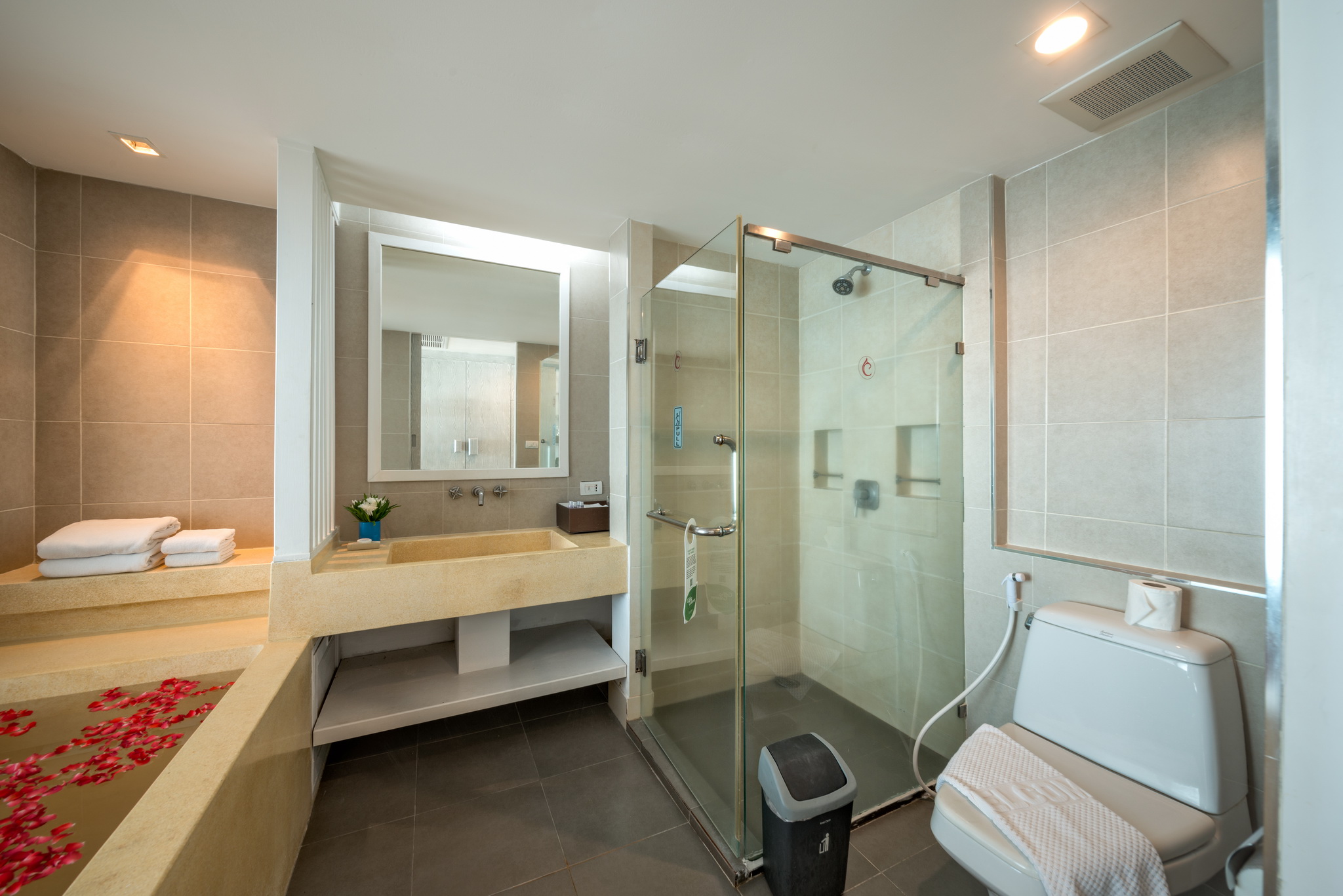 Double Deluxe Honeymoon