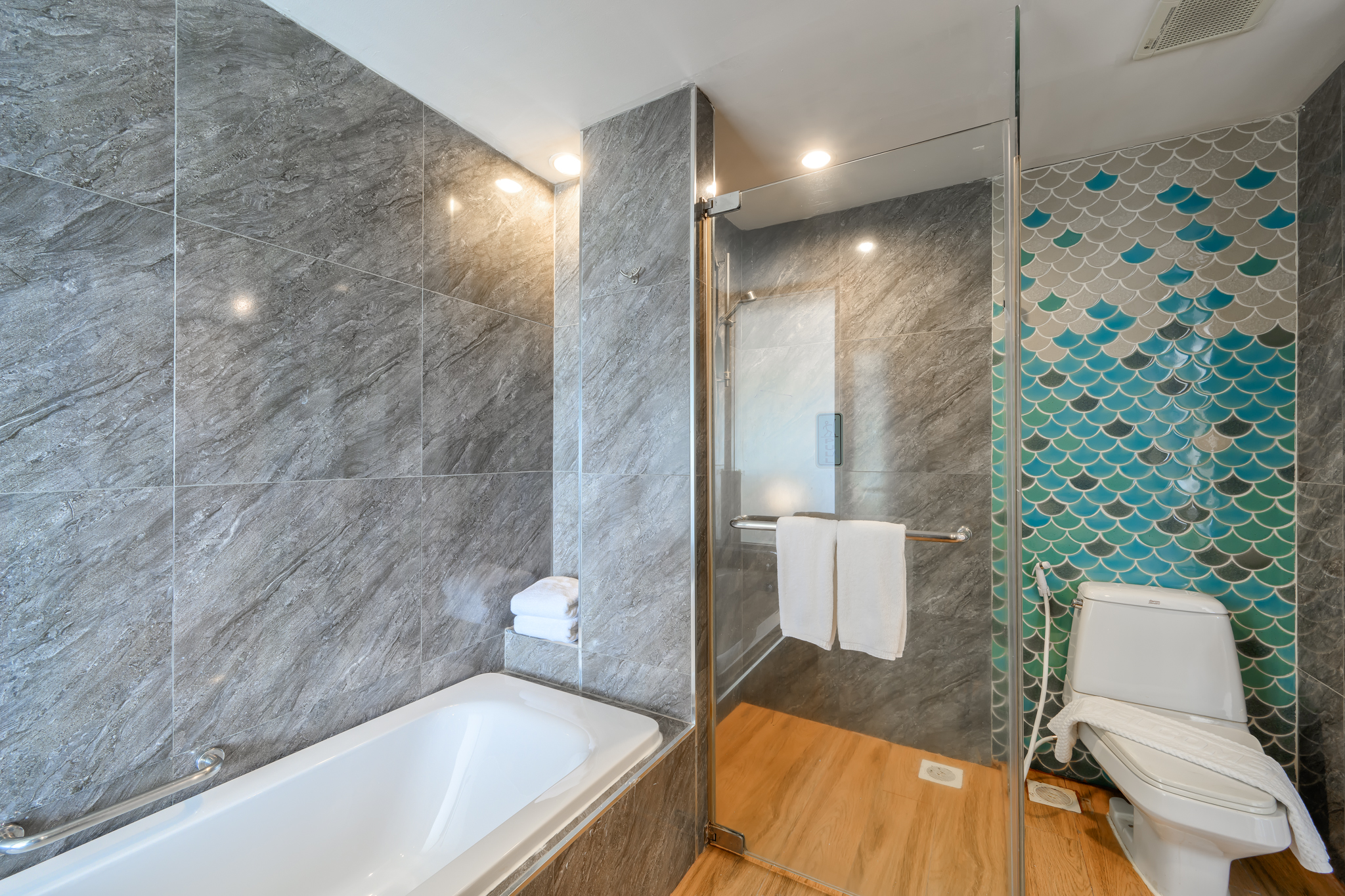 Double or Twin Deluxe