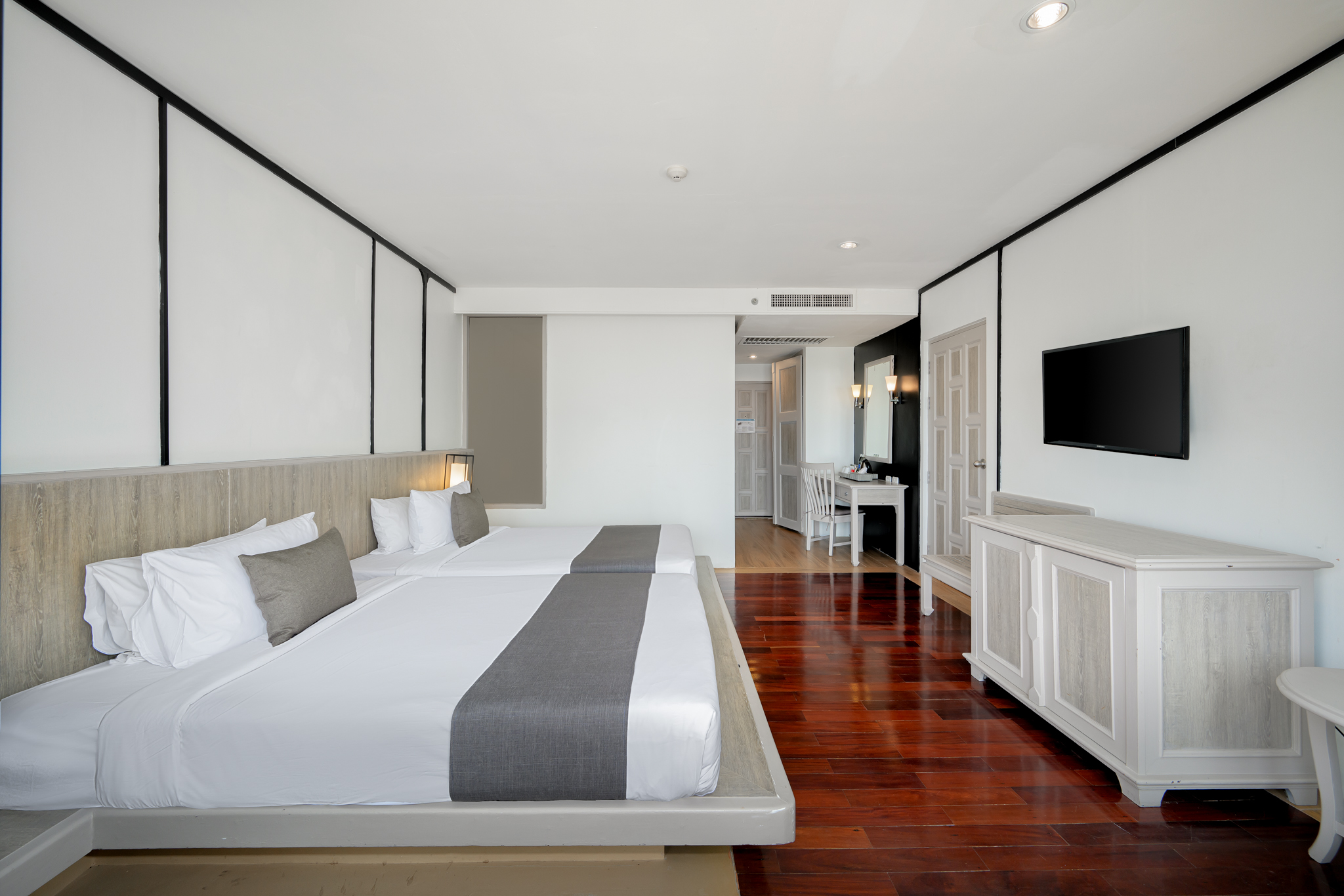 Double or Twin Deluxe