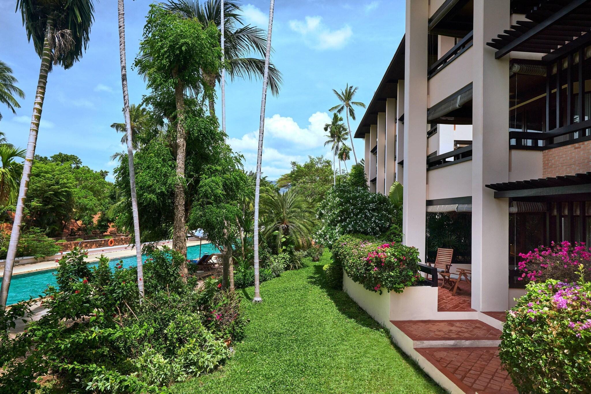 Twin Garden View with Balcony