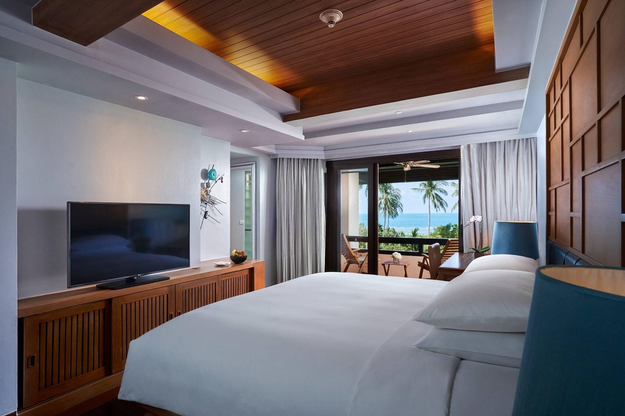 Double Sea View King Bed