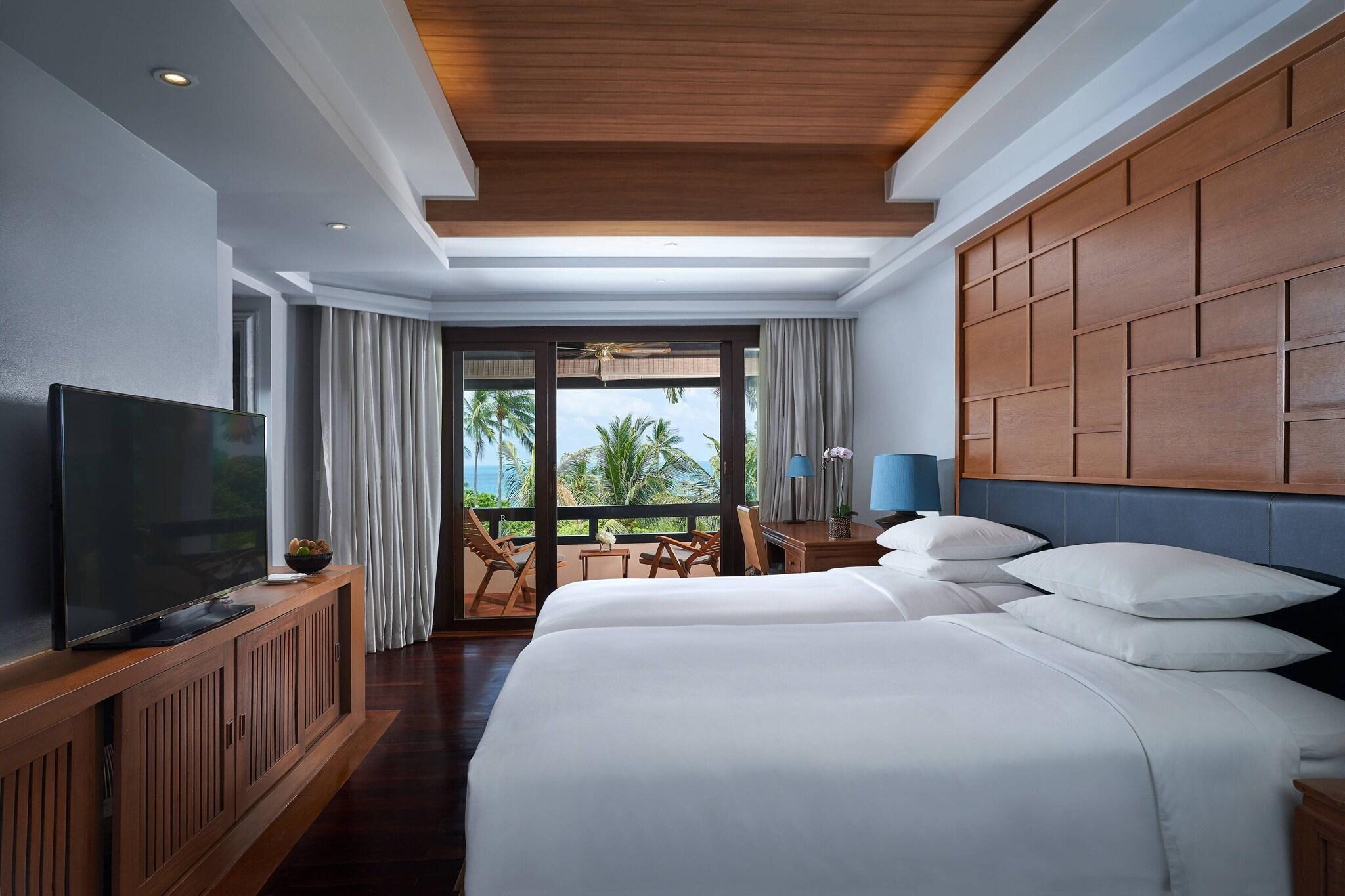 Twin Sea View with Balcony