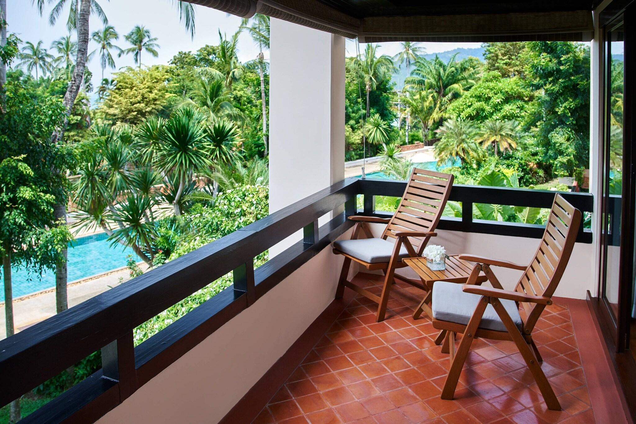 Double Garden View King Bed