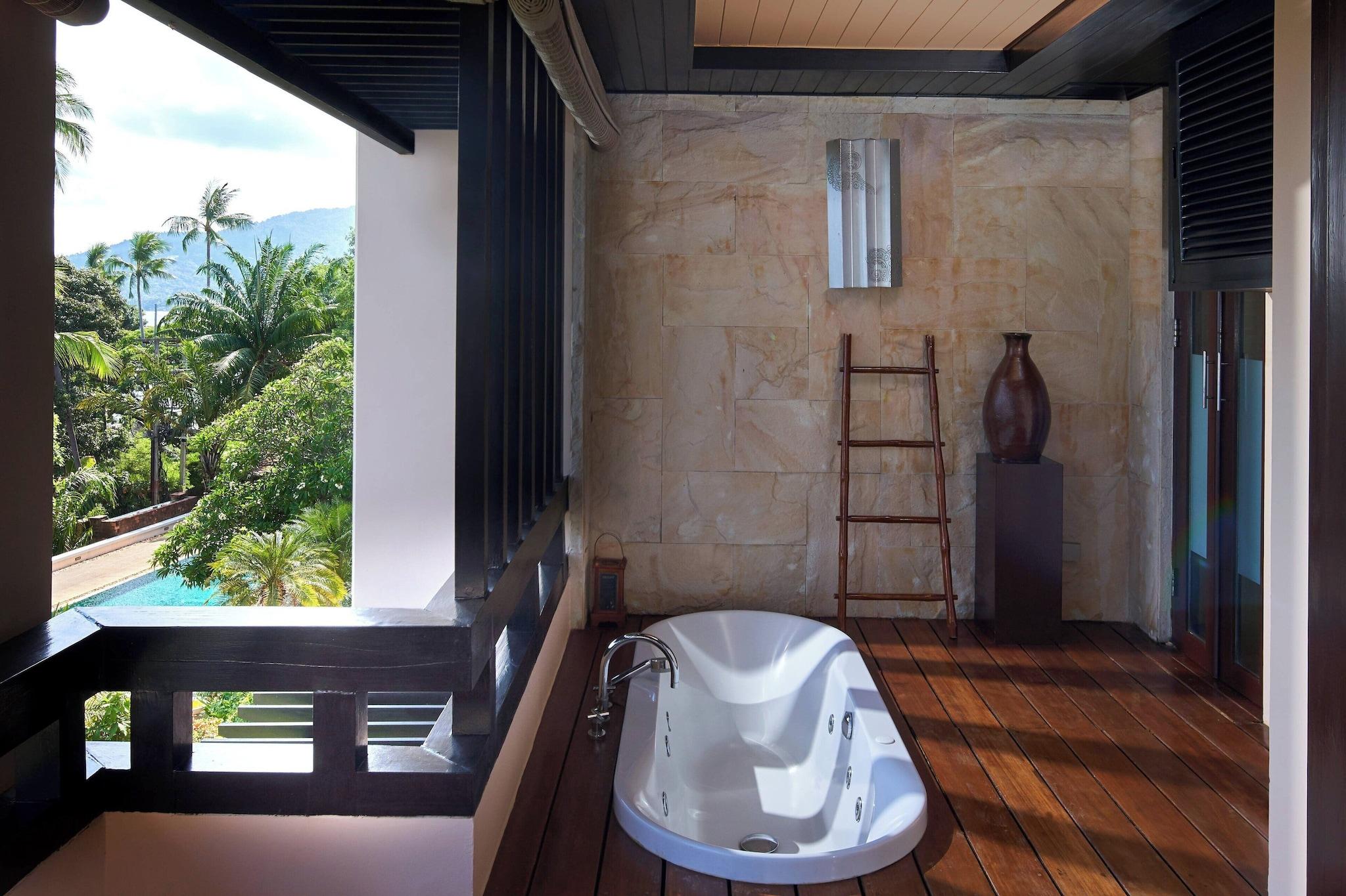 Double Sea View King Bed