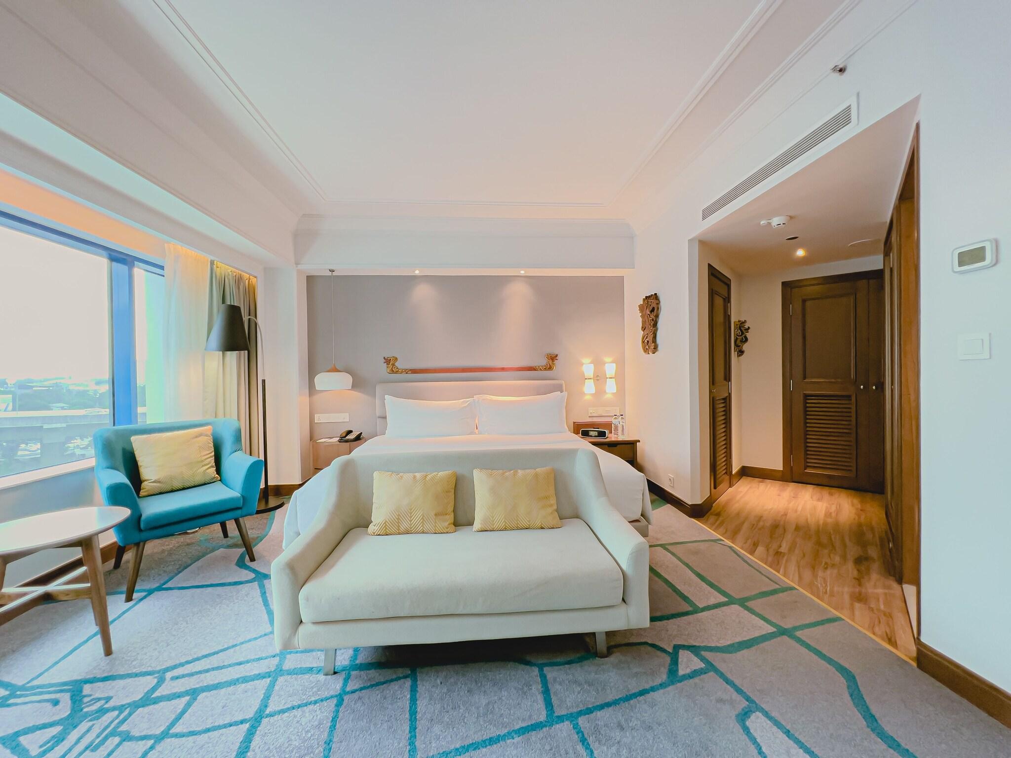 Double Deluxe King Bed