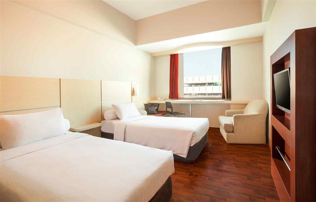 Double or Twin Standard