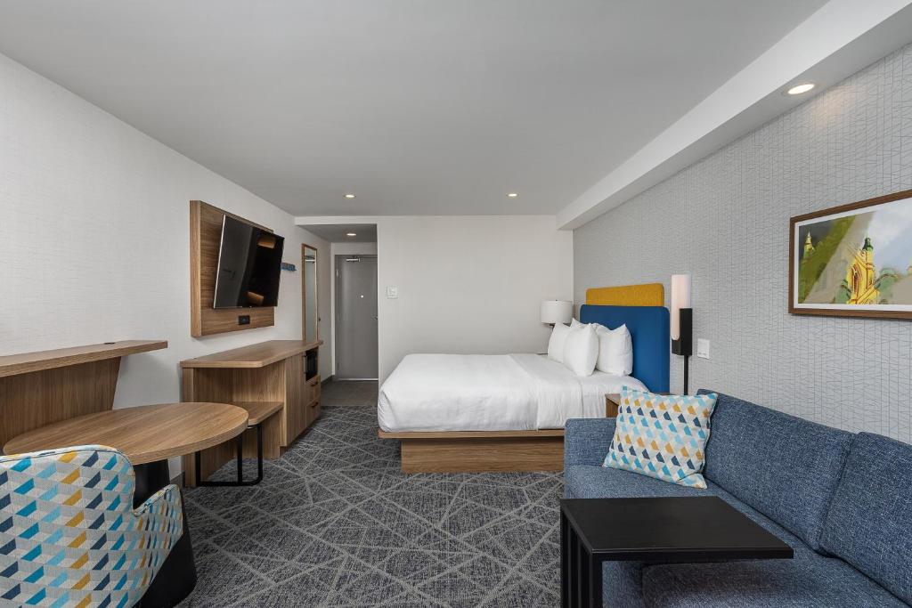 Double King Size Bed