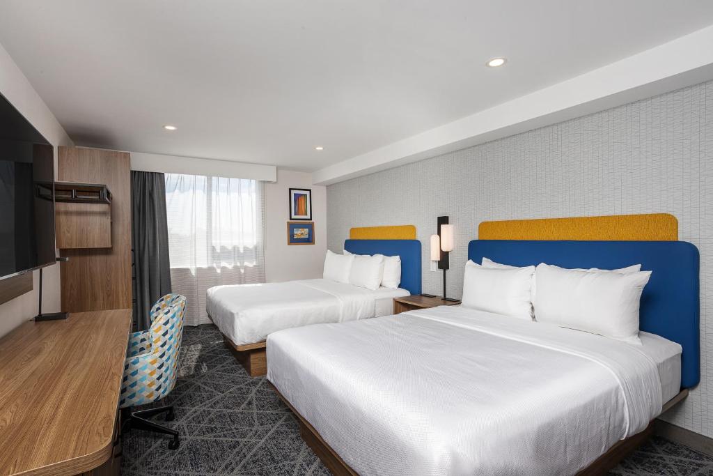 Double Two Queen Beds