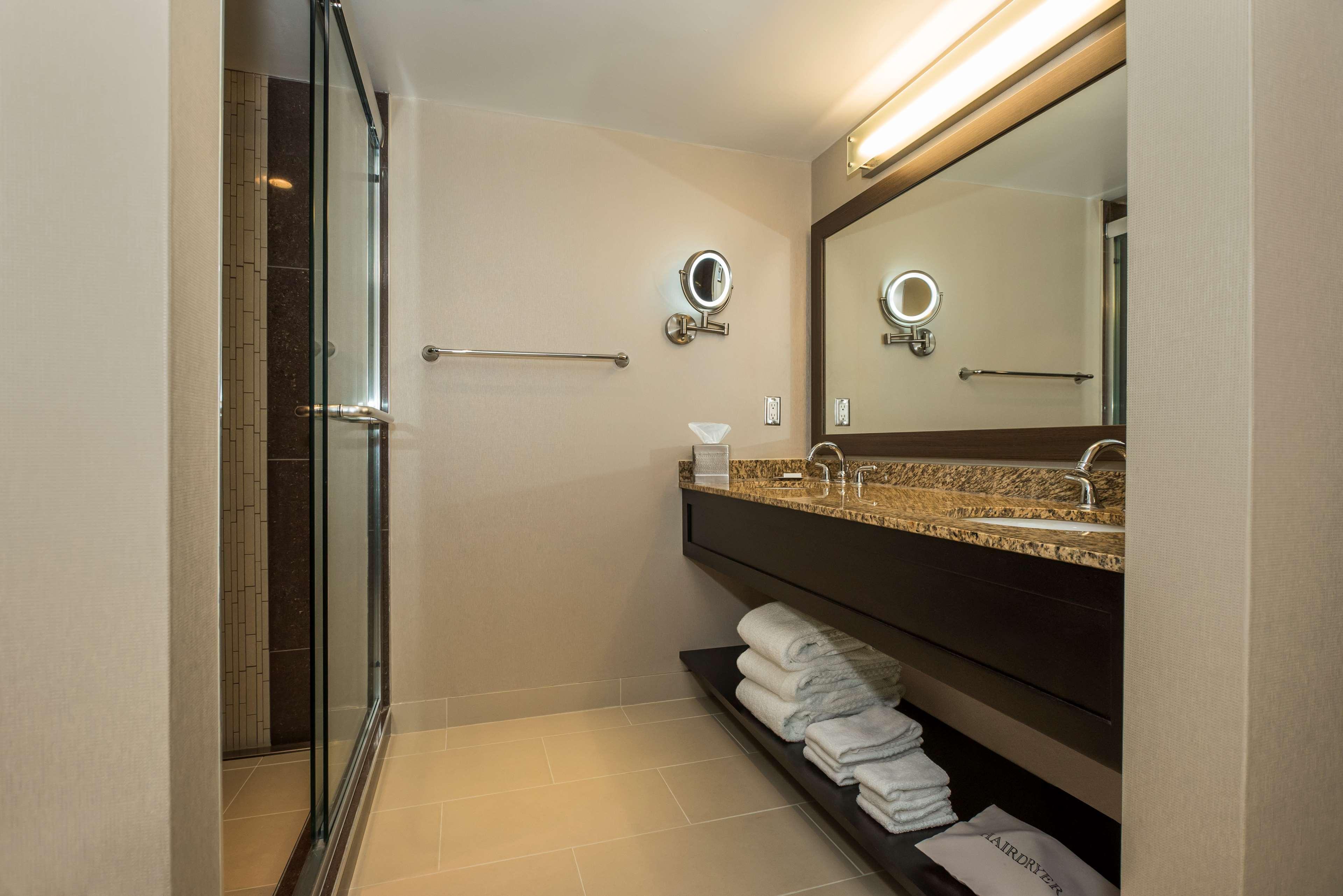 Suite Executive King Bed