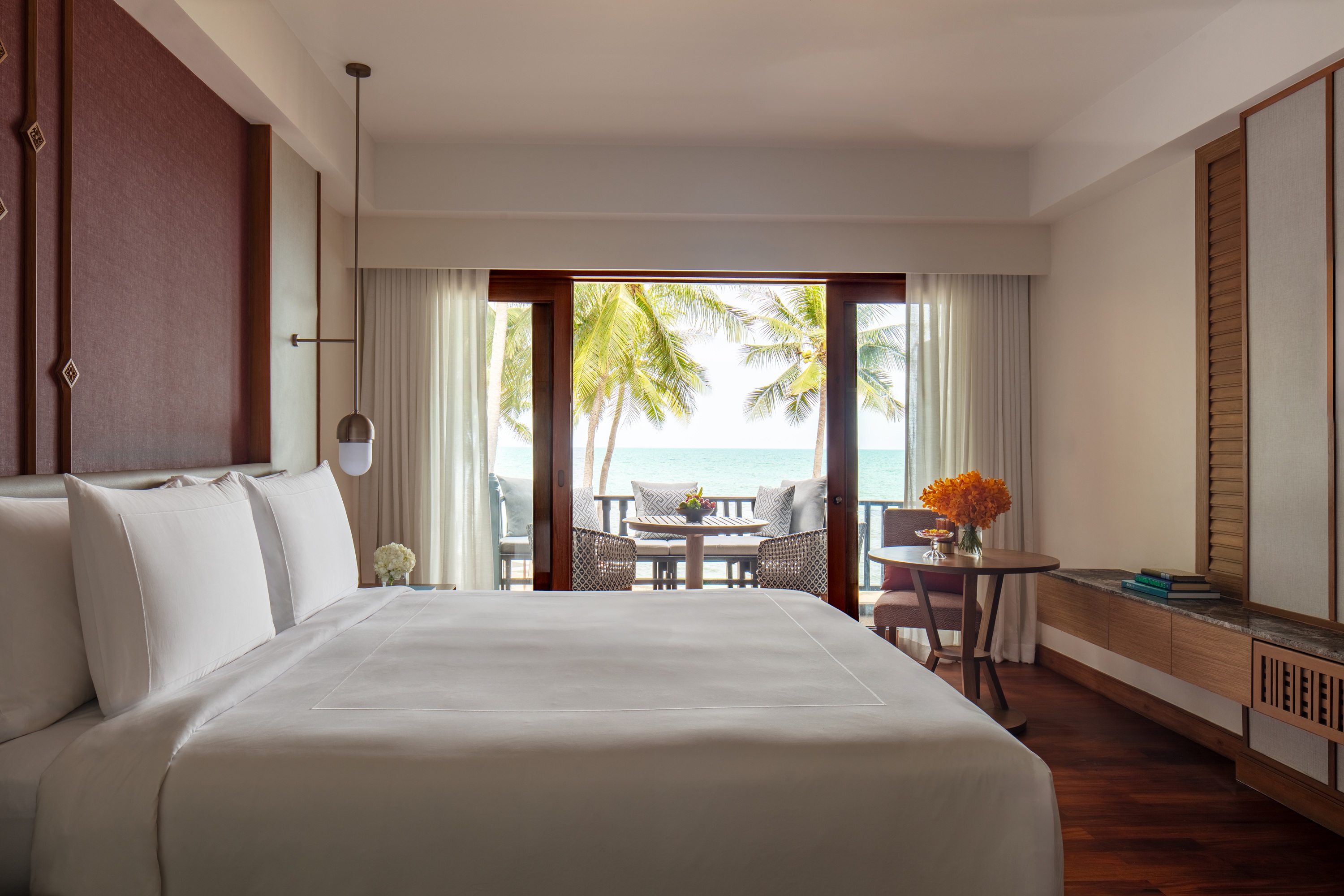 Double or Twin Deluxe Sea View with Balcony