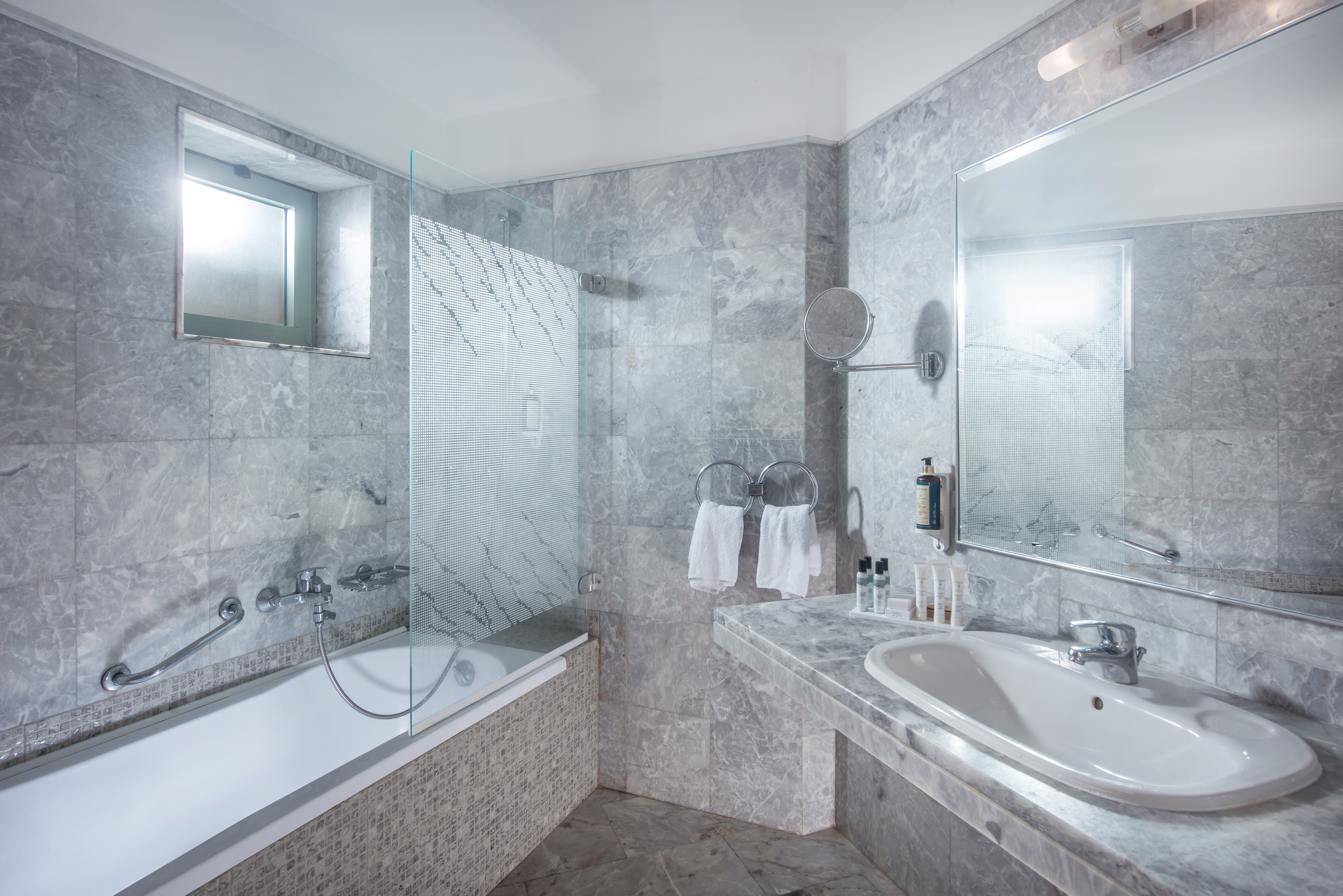 Double or Twin Sea Front