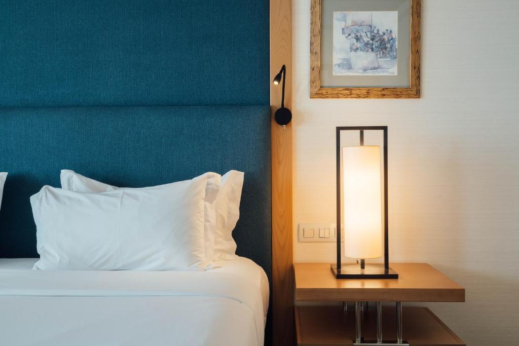 Double or Twin Deluxe