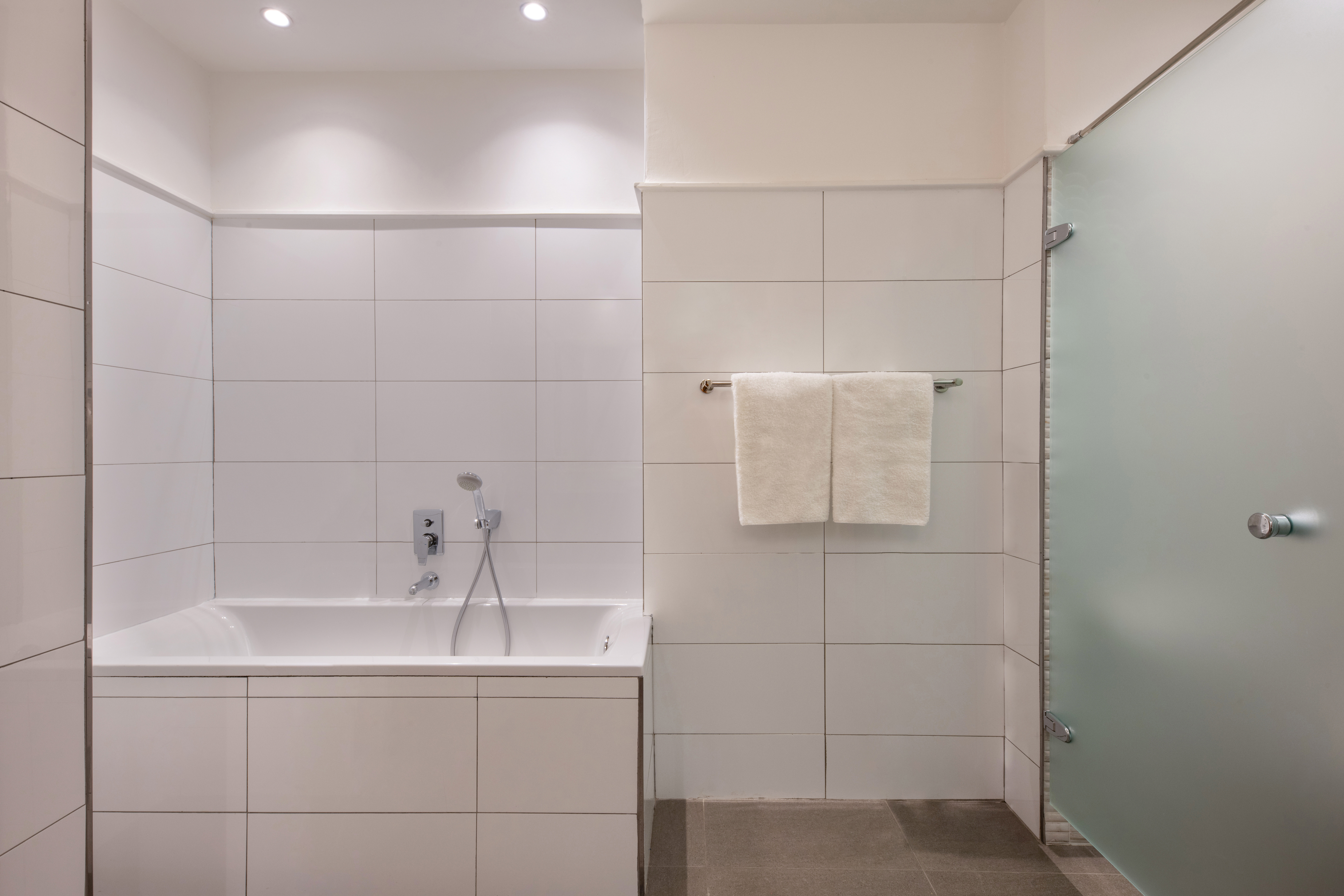 Double Deluxe King Bed