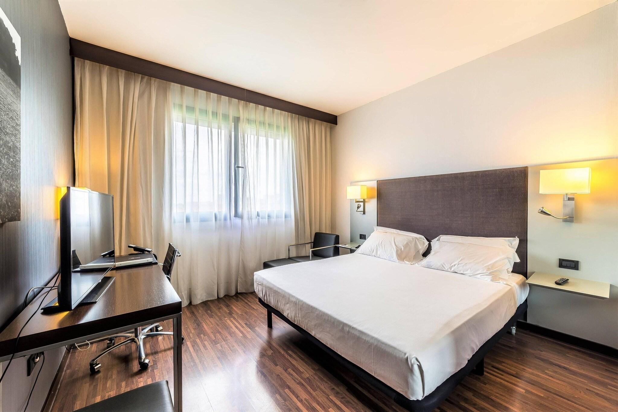 Double King Size Bed