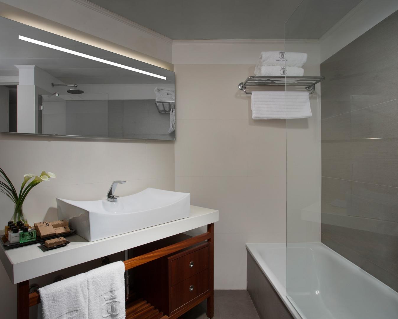 Double Partial Sea View