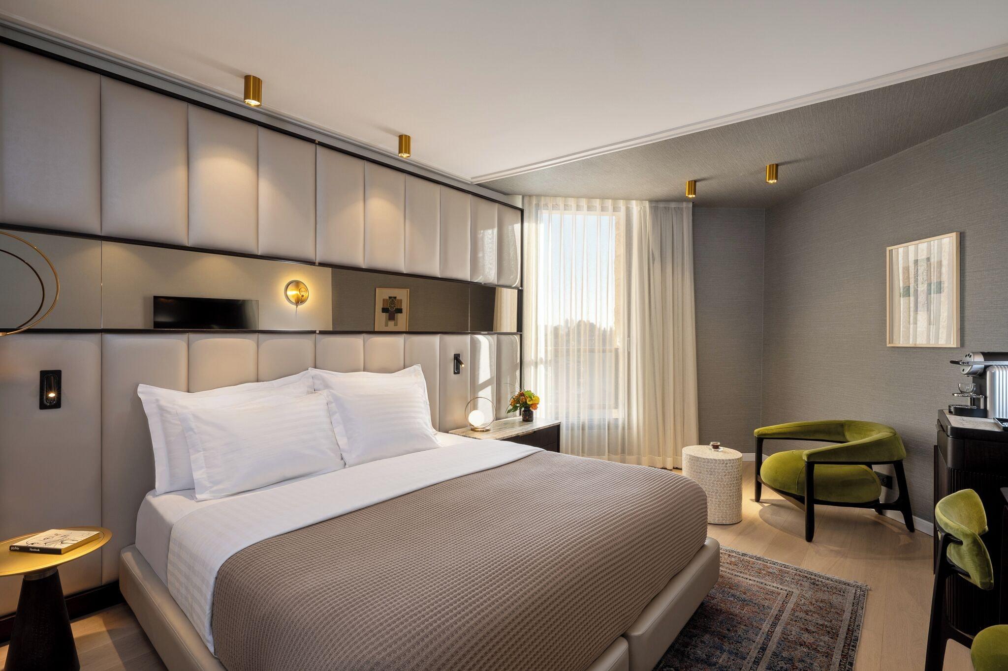 Double Deluxe City View