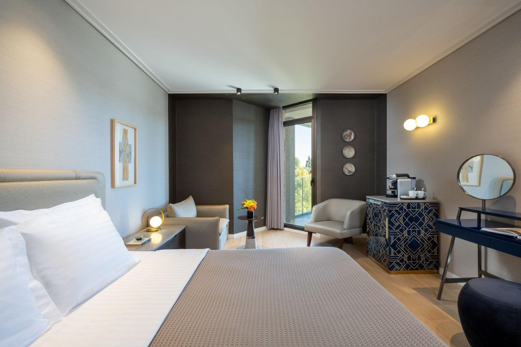 Double King Size Bed