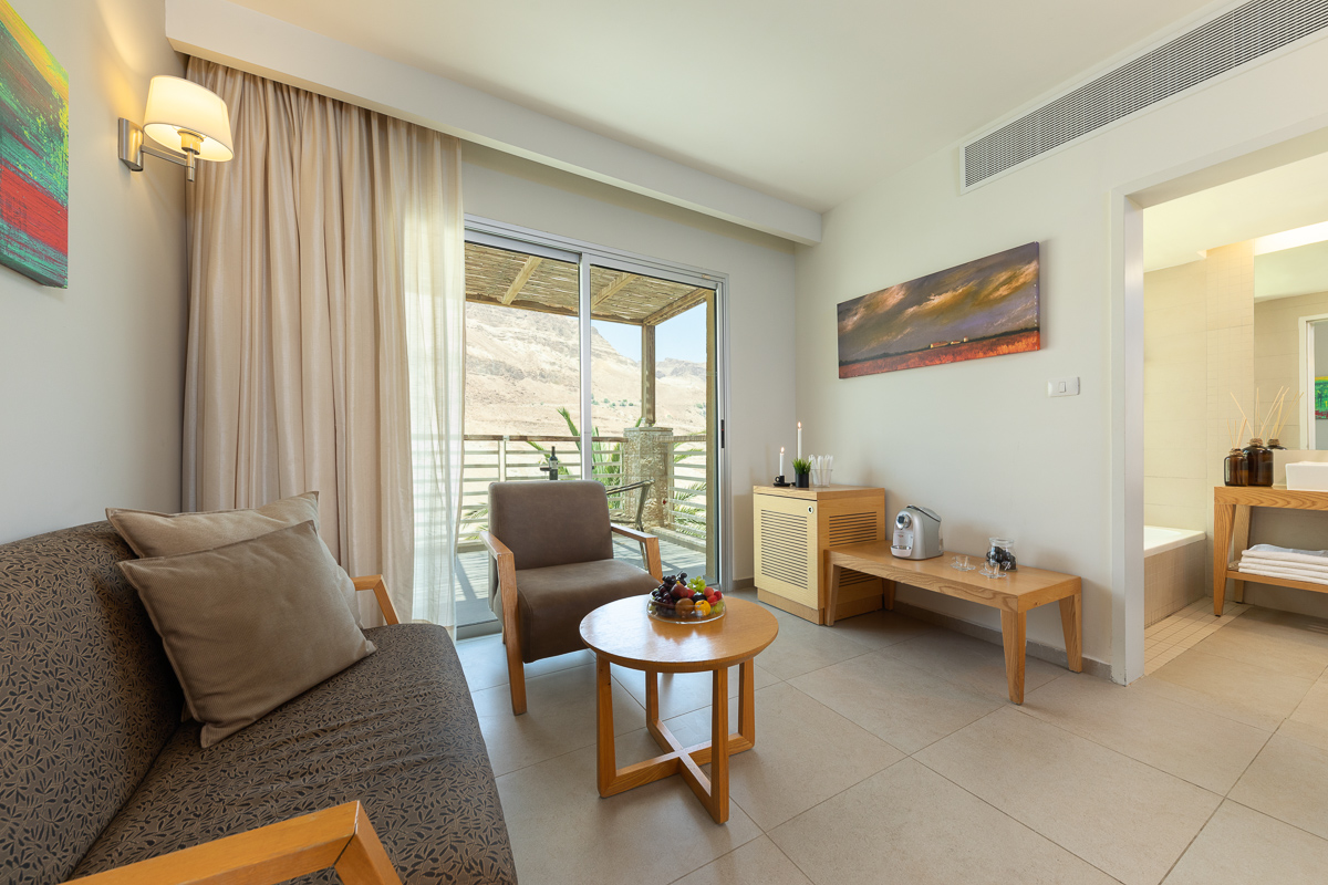 Triple Deluxe with Terrace