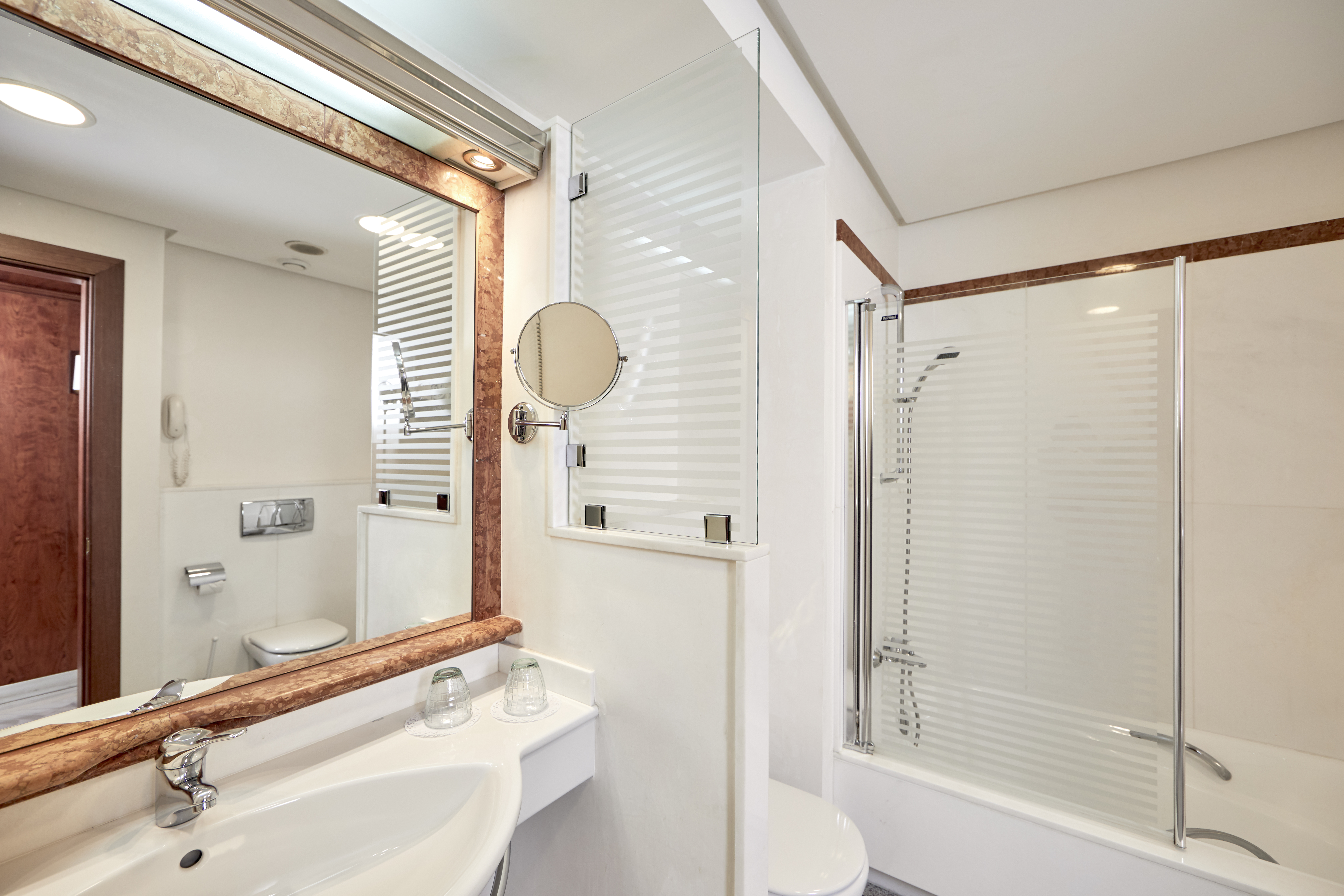 Double or Twin Standard