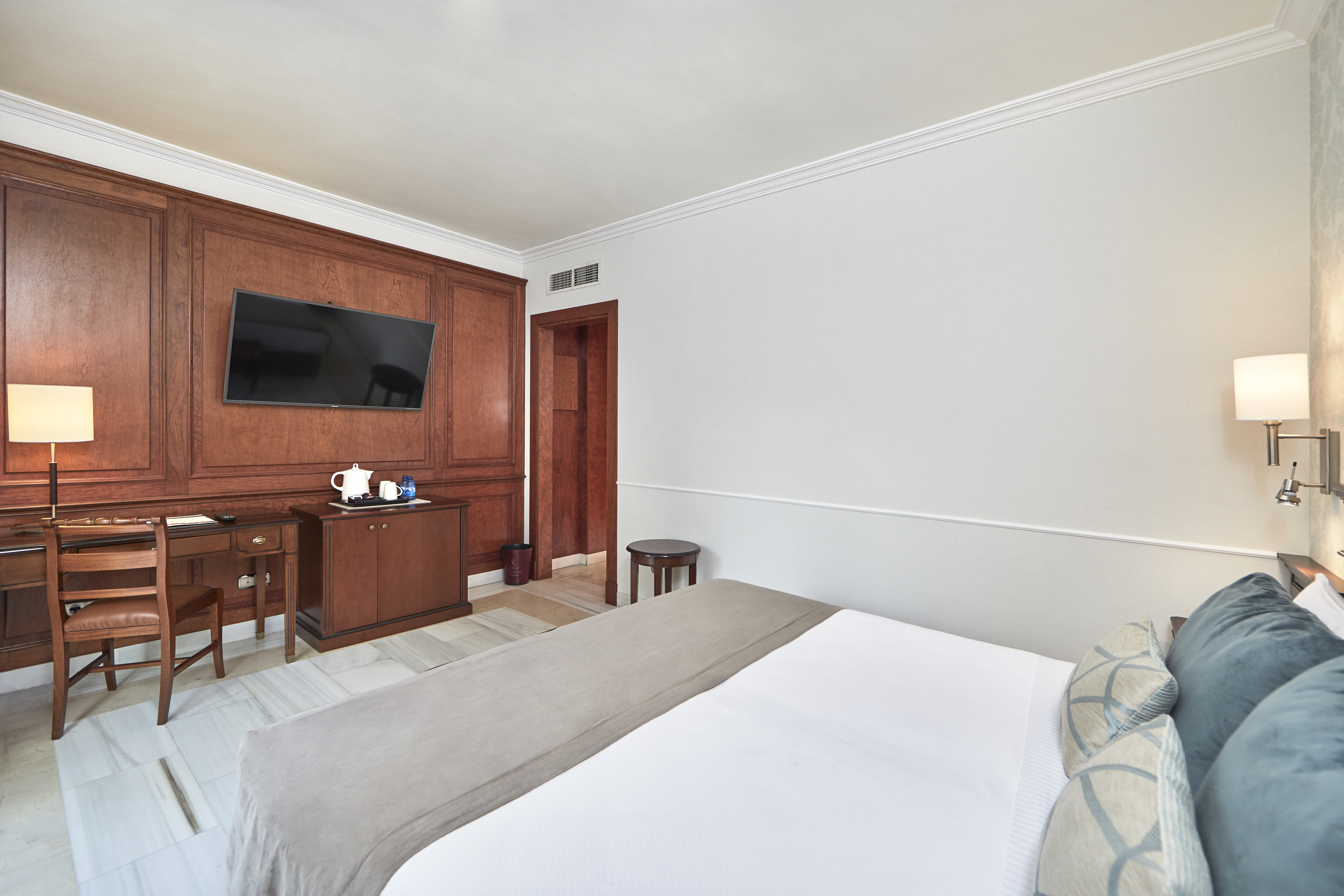 Double or Twin Superior