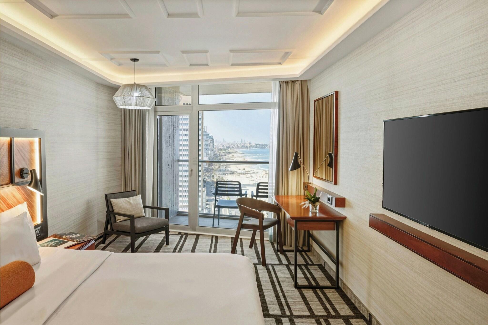 Double Executive King Bed
