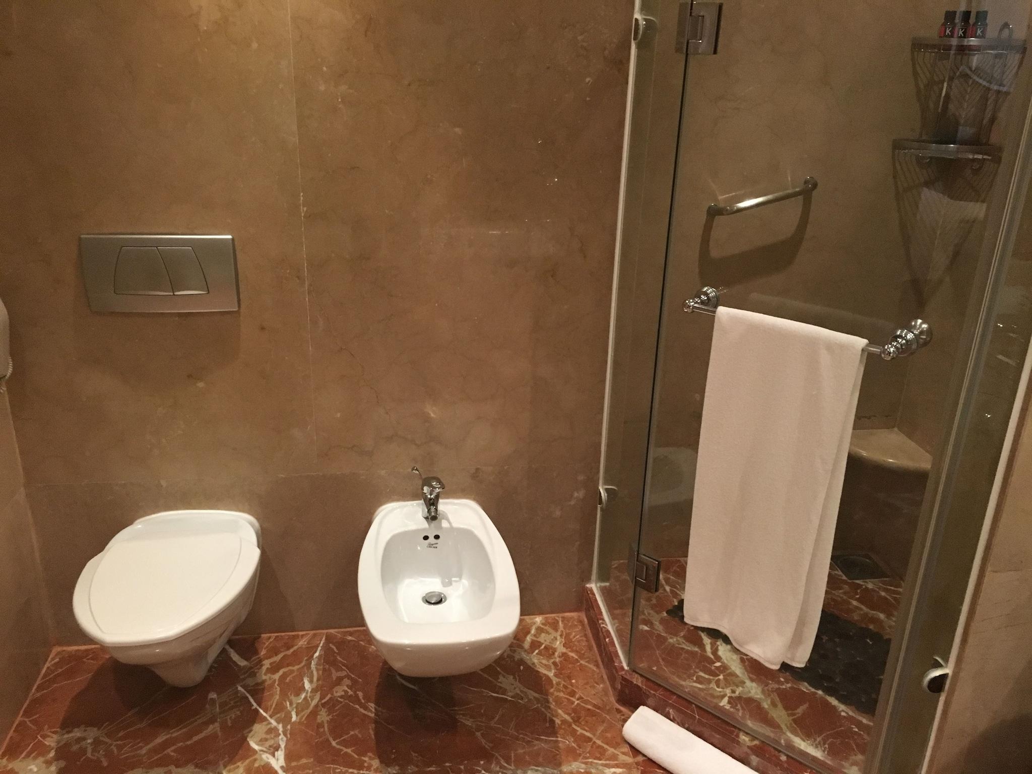 Suite Executive King Bed