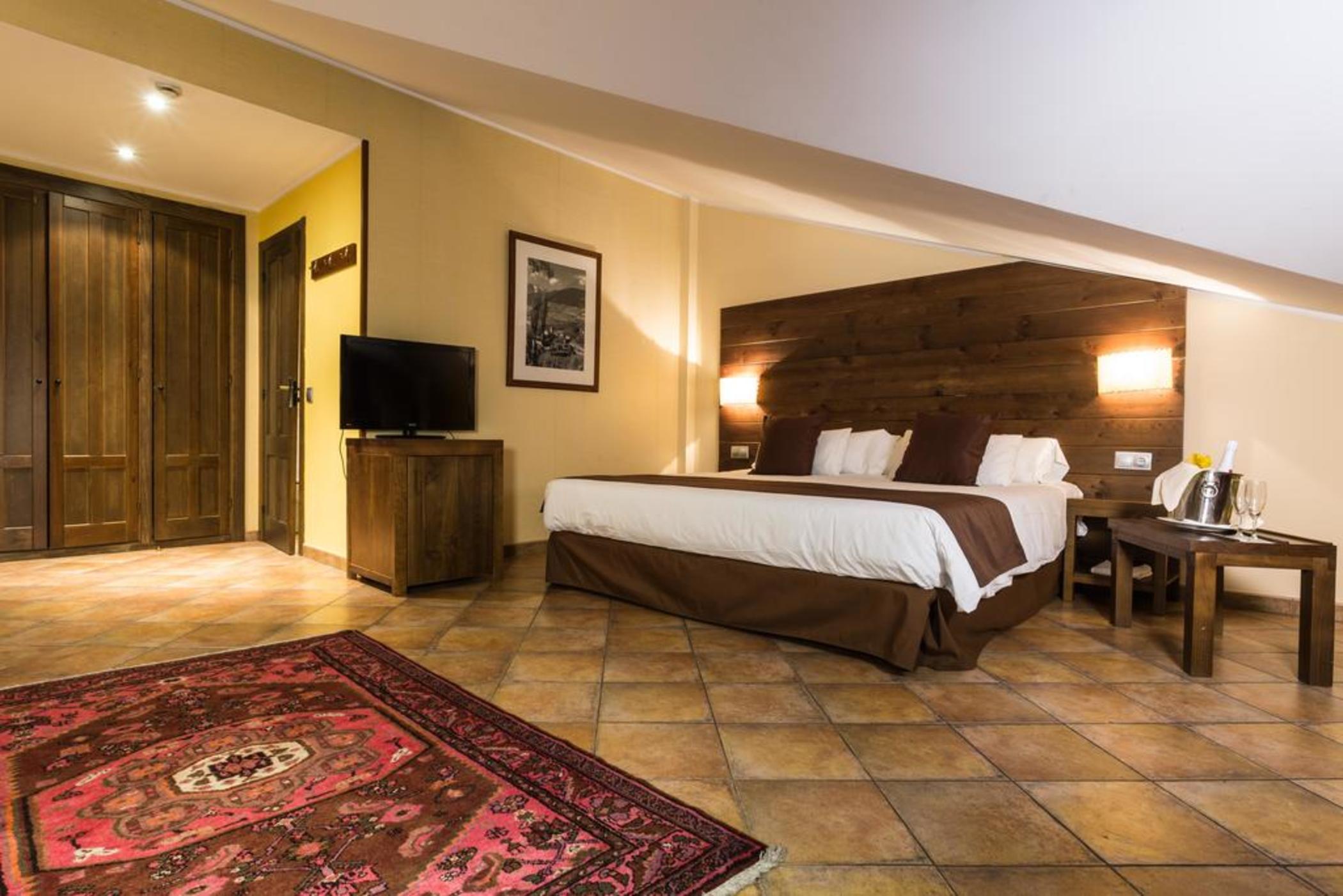 Double or Twin Standard