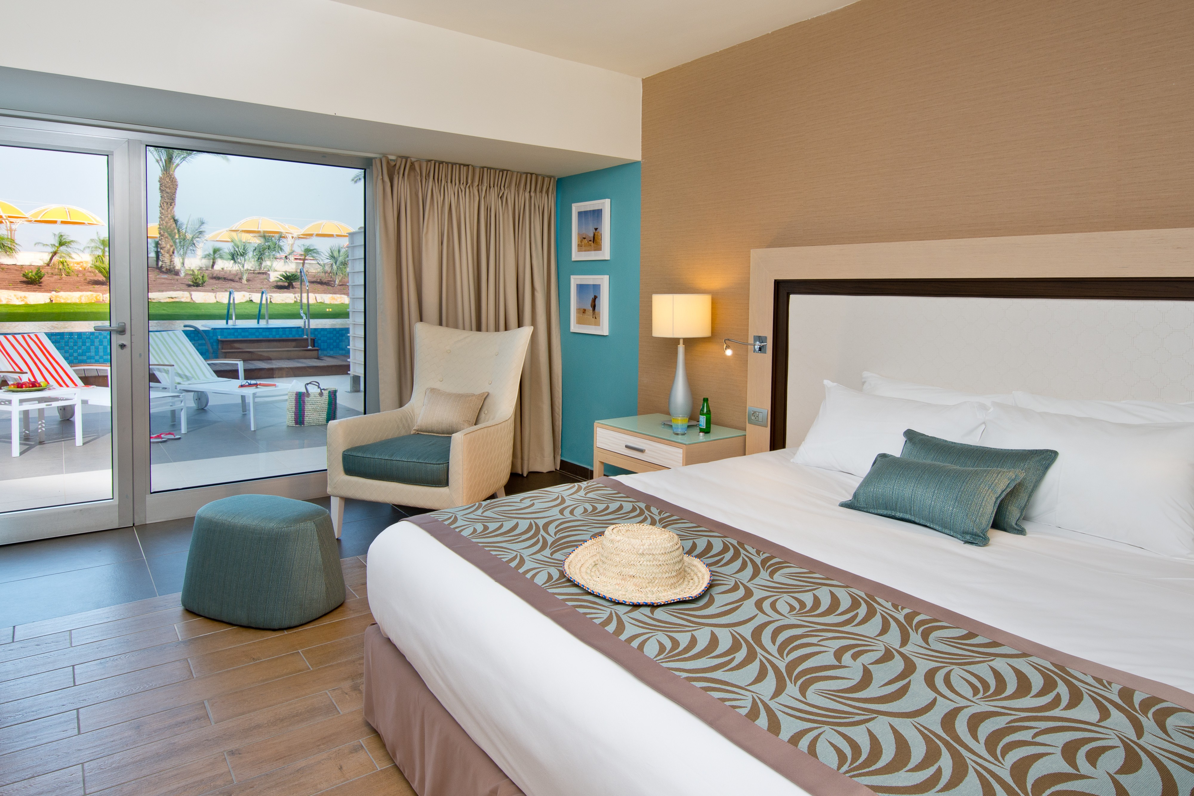 Double or Twin One Bed