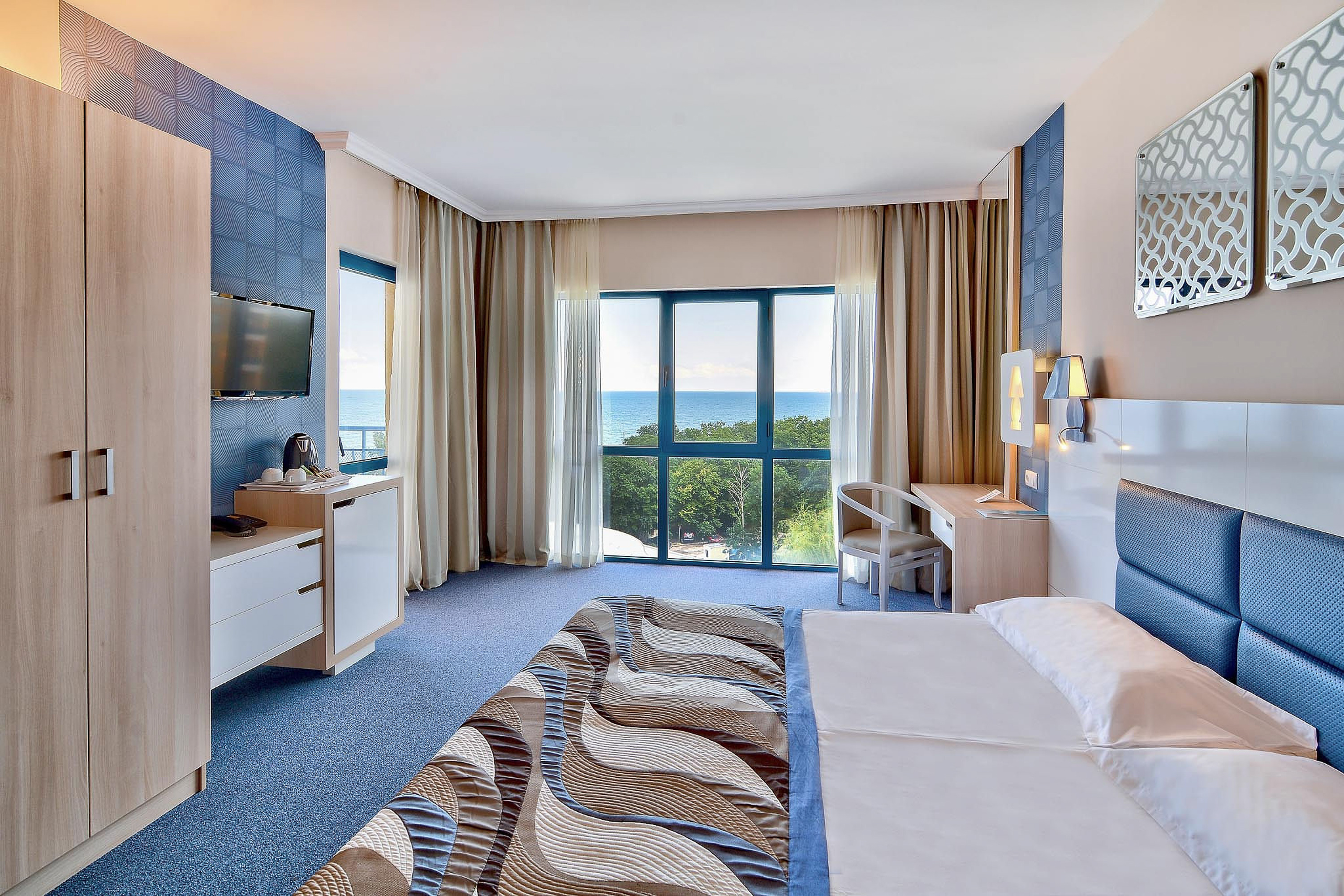 Family Room Sea View