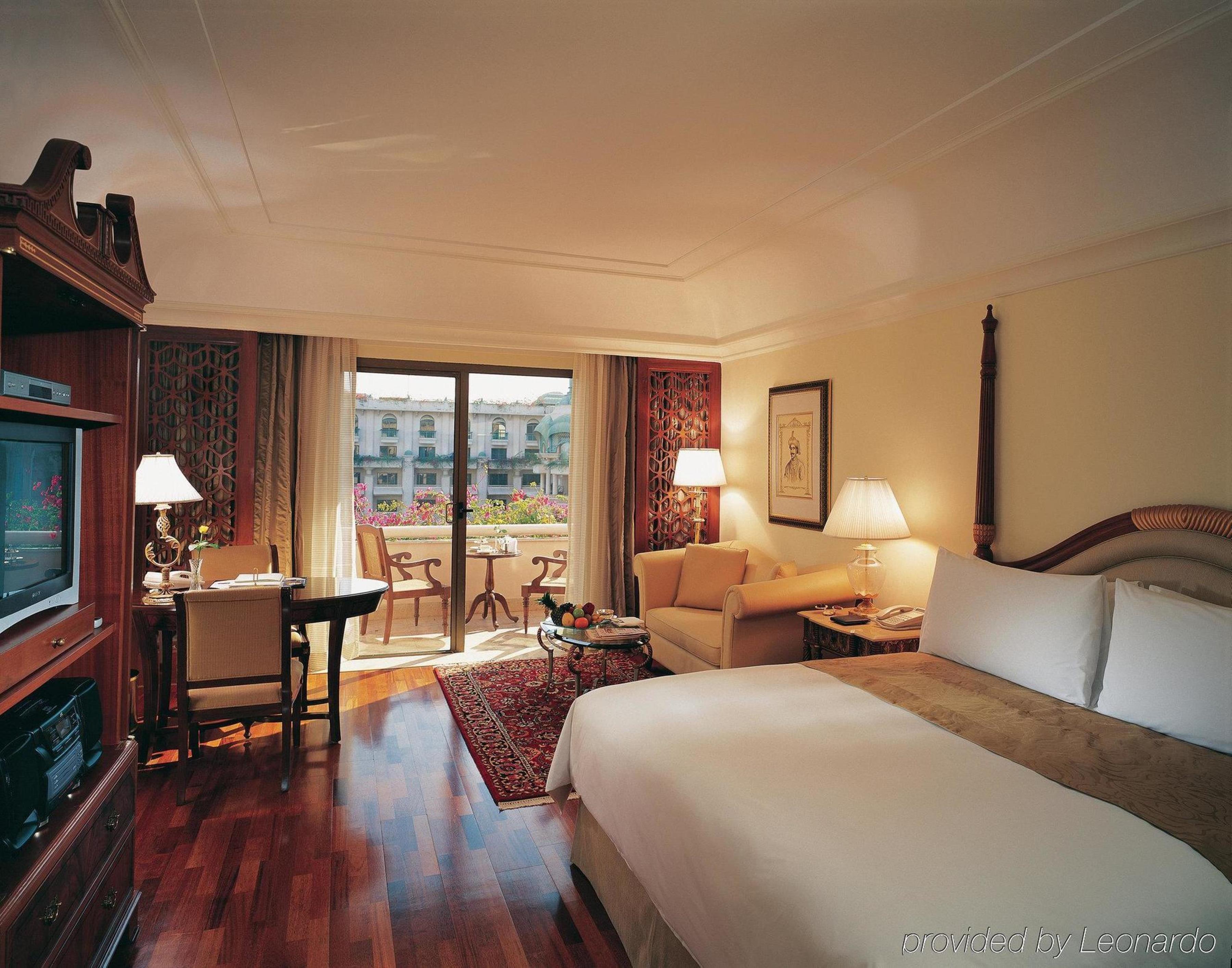 Double or Twin Deluxe