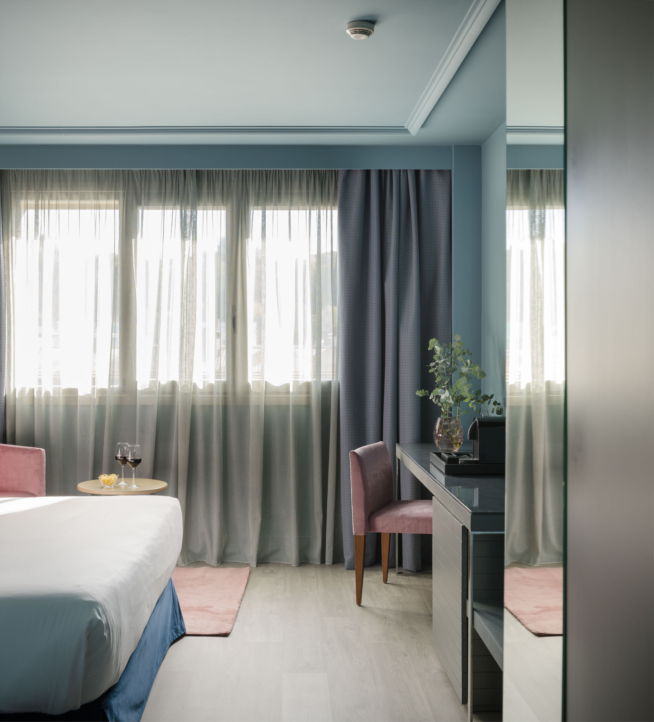 Double or Twin Standard