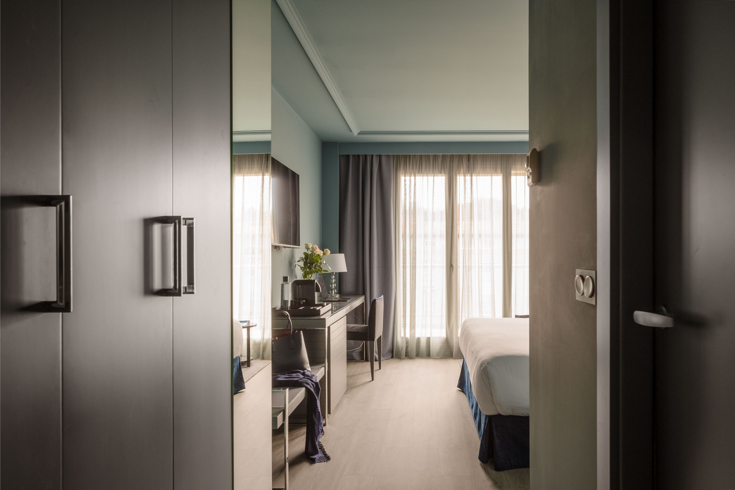 Double Single Superior with Terrace