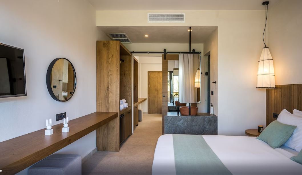 Family Room Superior