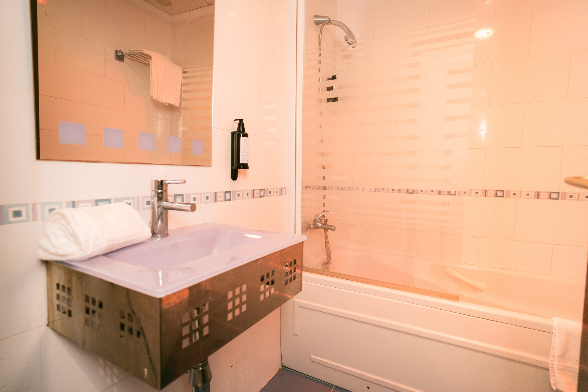 Double or Twin Standard