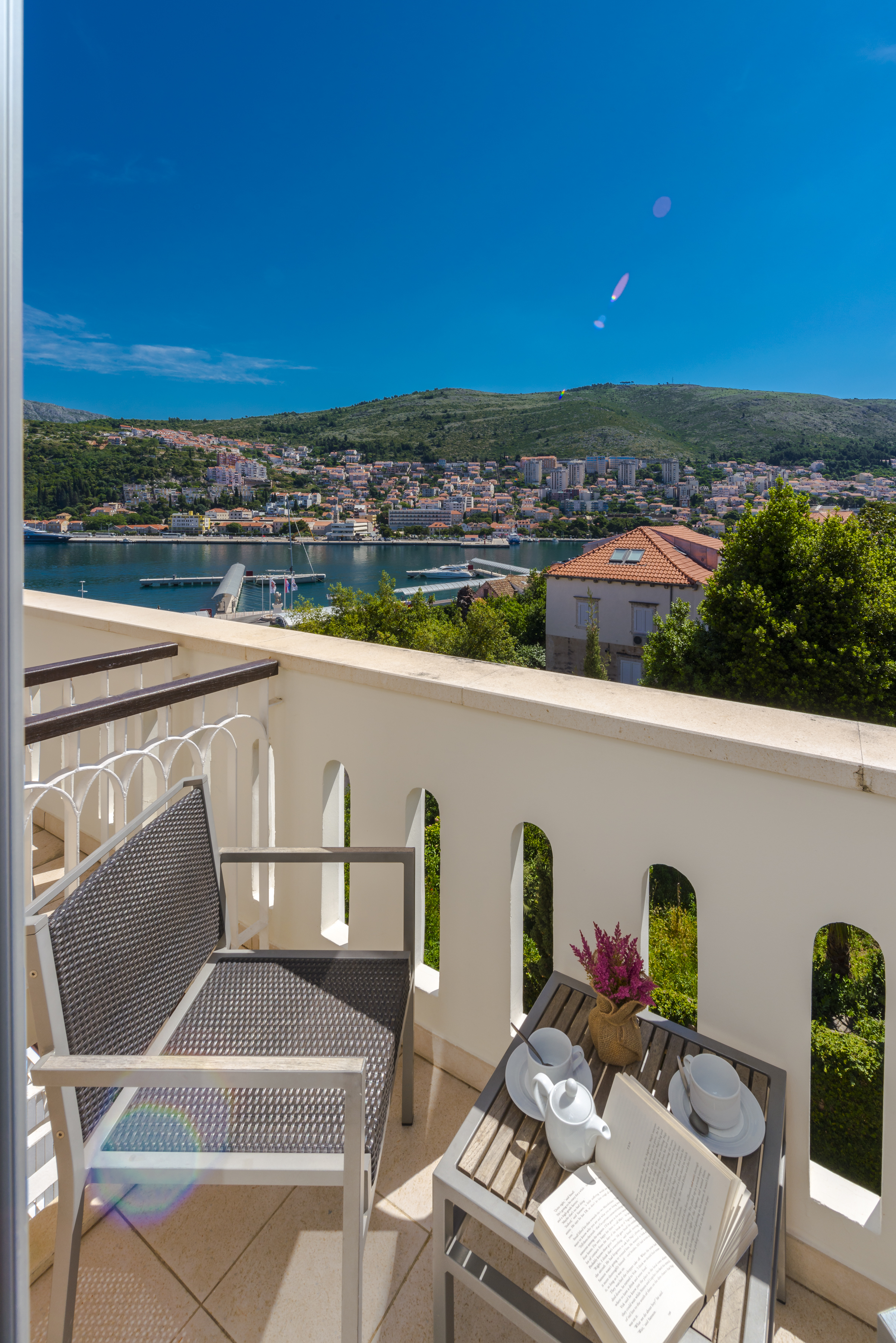 Double Side Sea View with Balcony