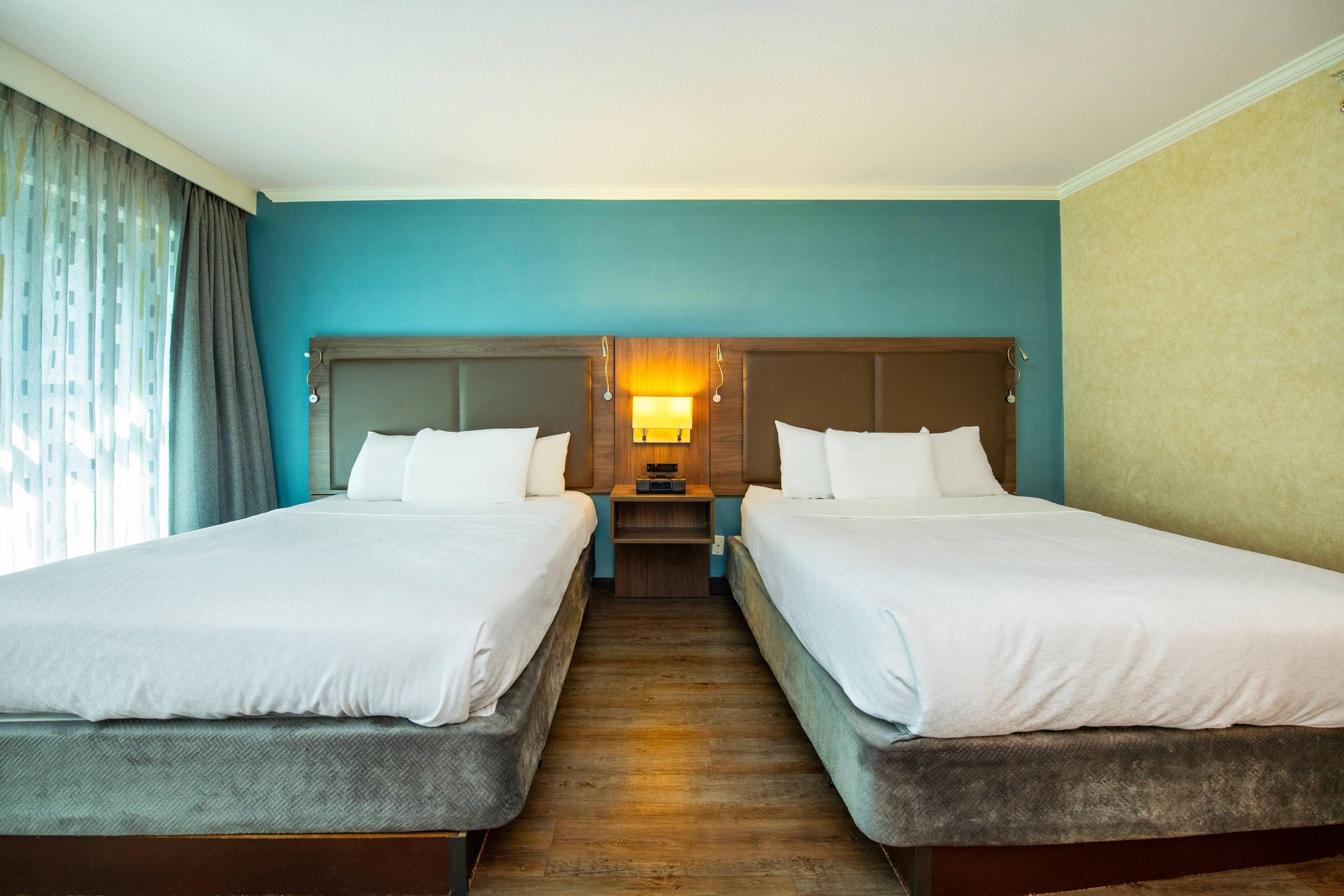 Quadruple Non Smoking