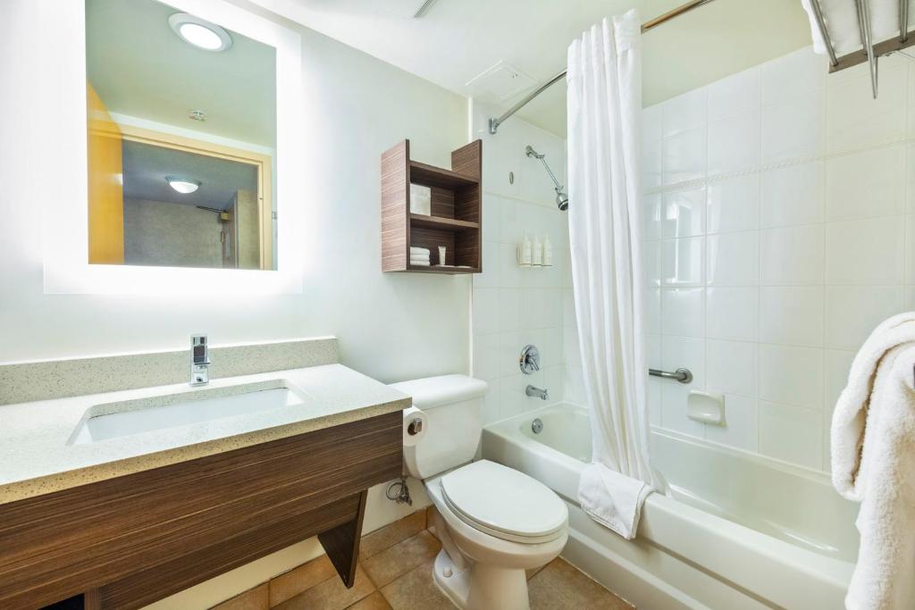 Quadruple Non Smoking