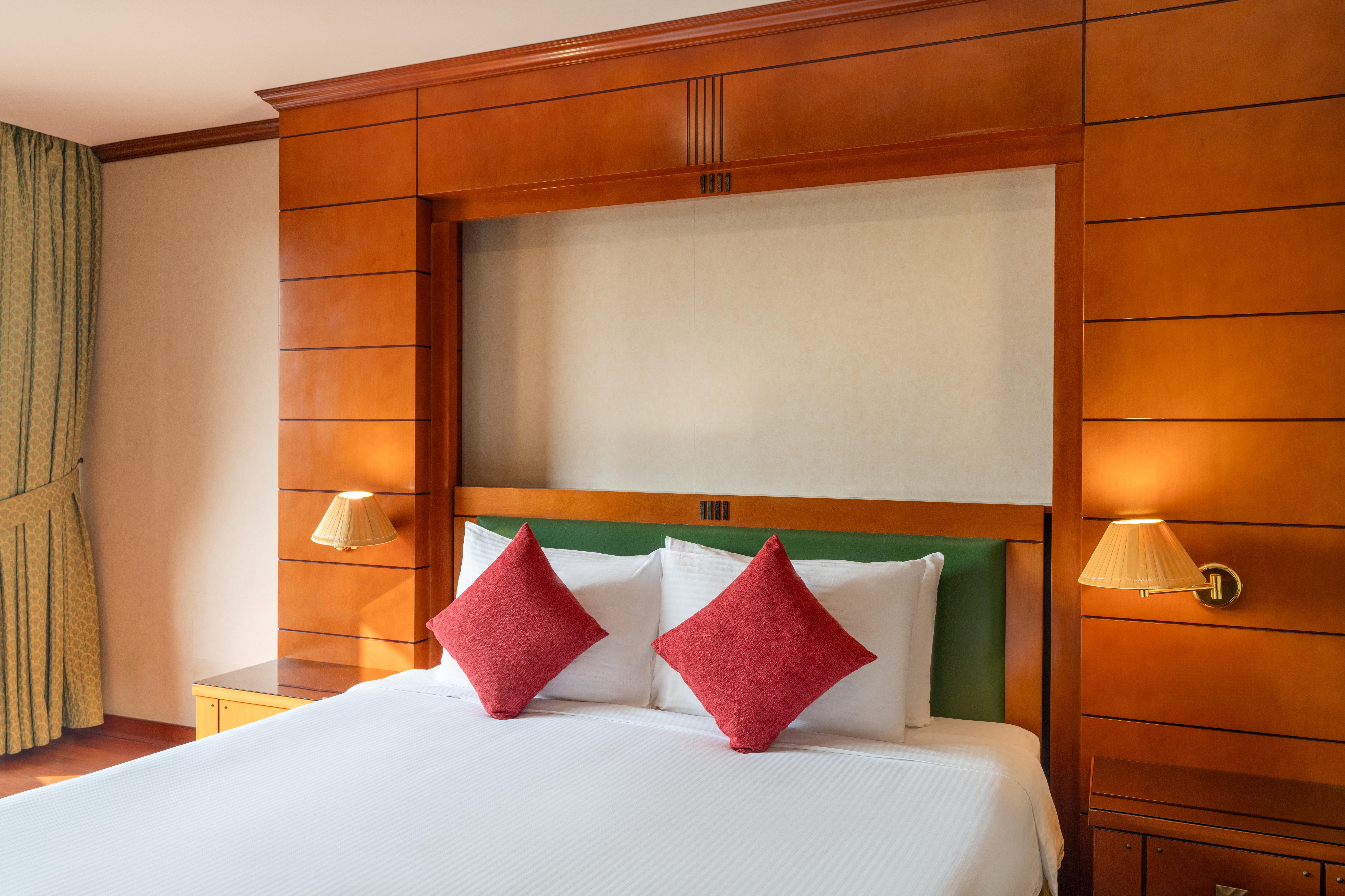 Double King Size Bed