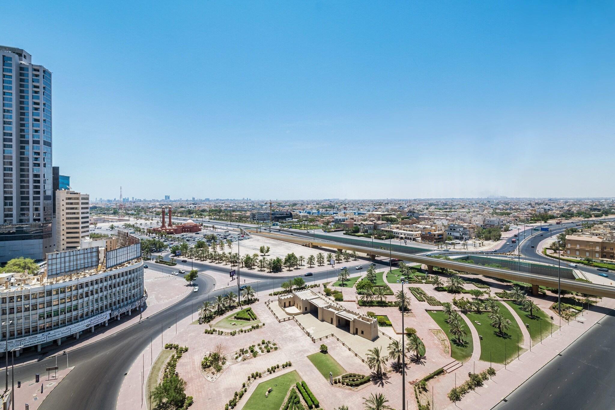 Suite Business King Bed