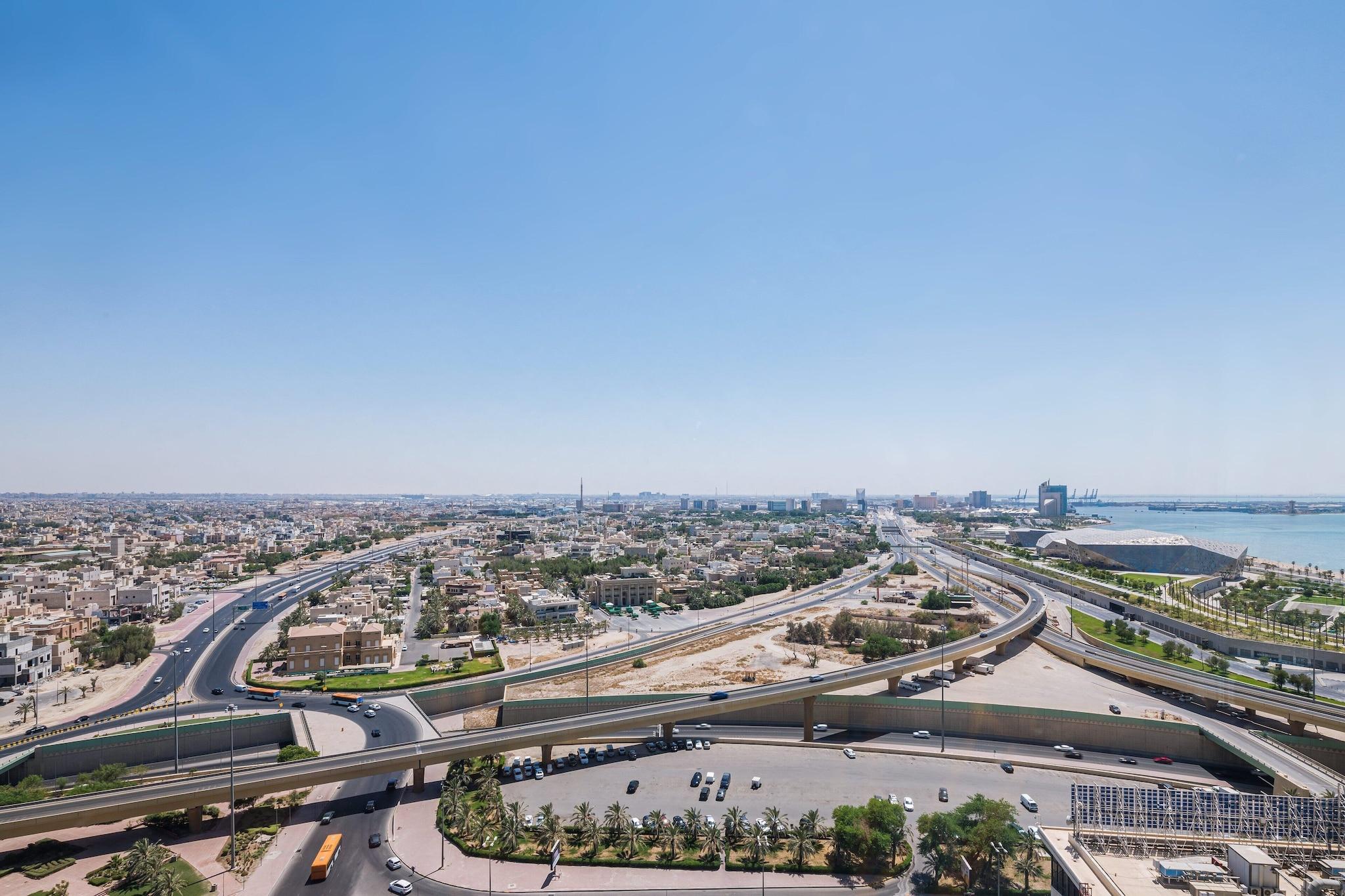 Junior Suite Queen Size Bed