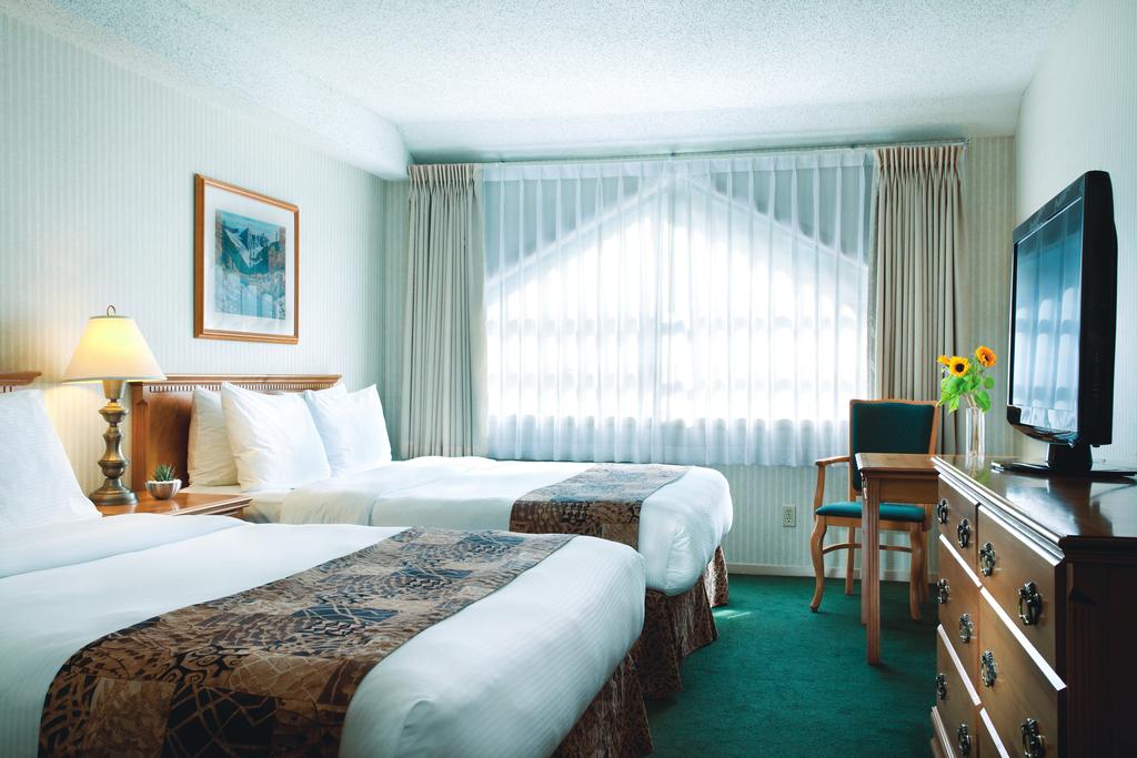 Double Deluxe Two Queen Beds