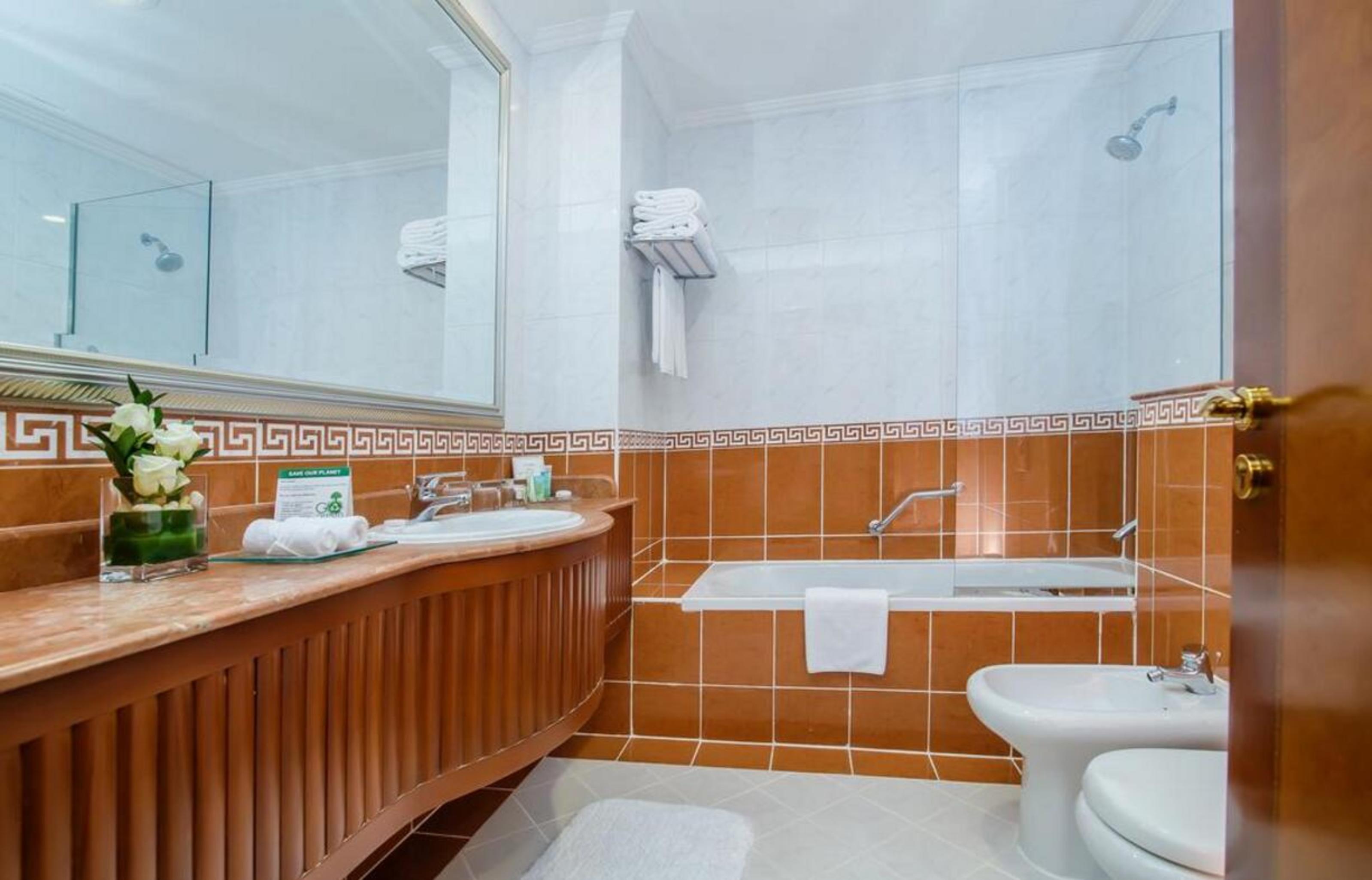 Family Room Two Queen Beds