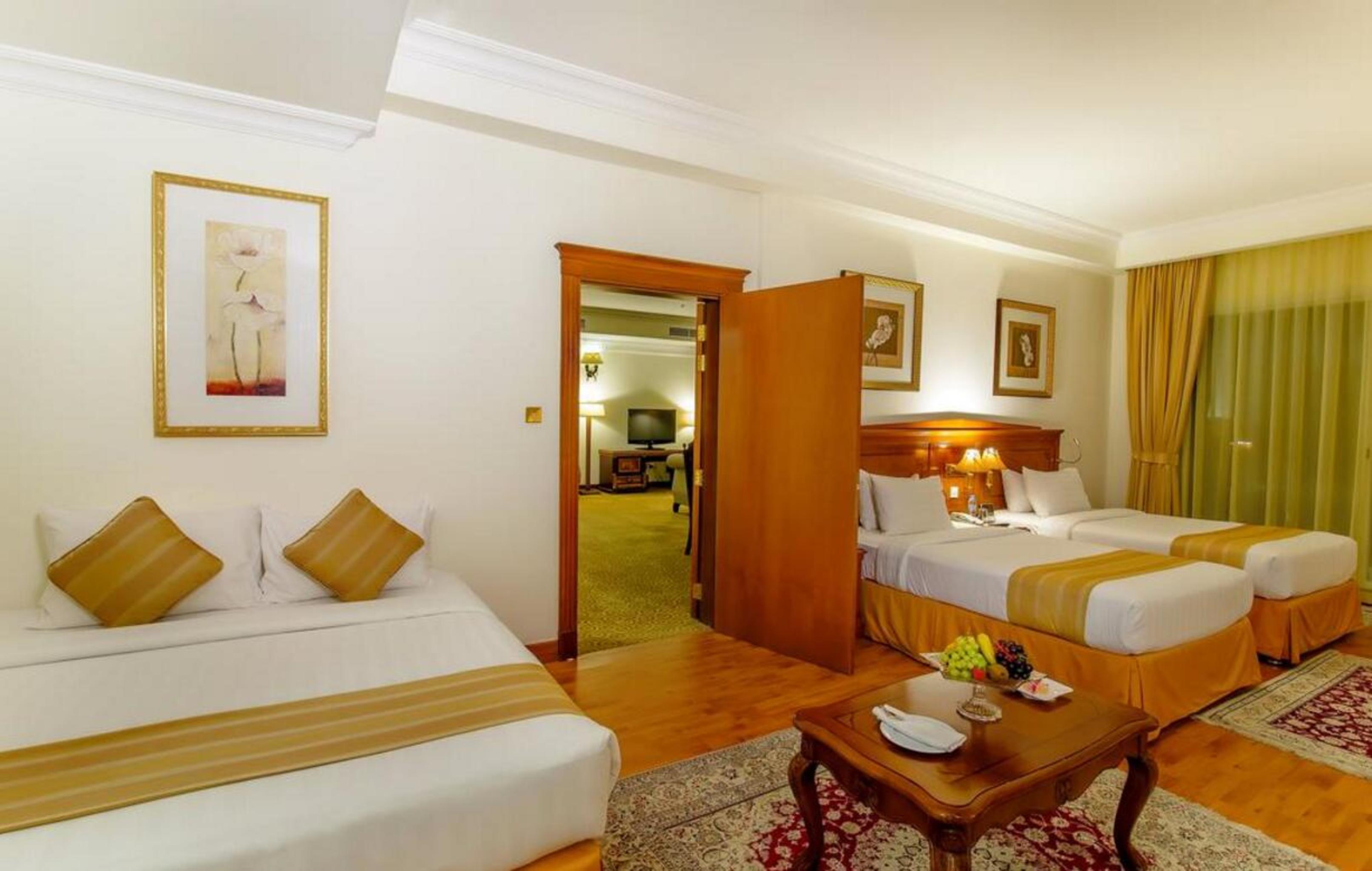 Family Room Two Queen Beds