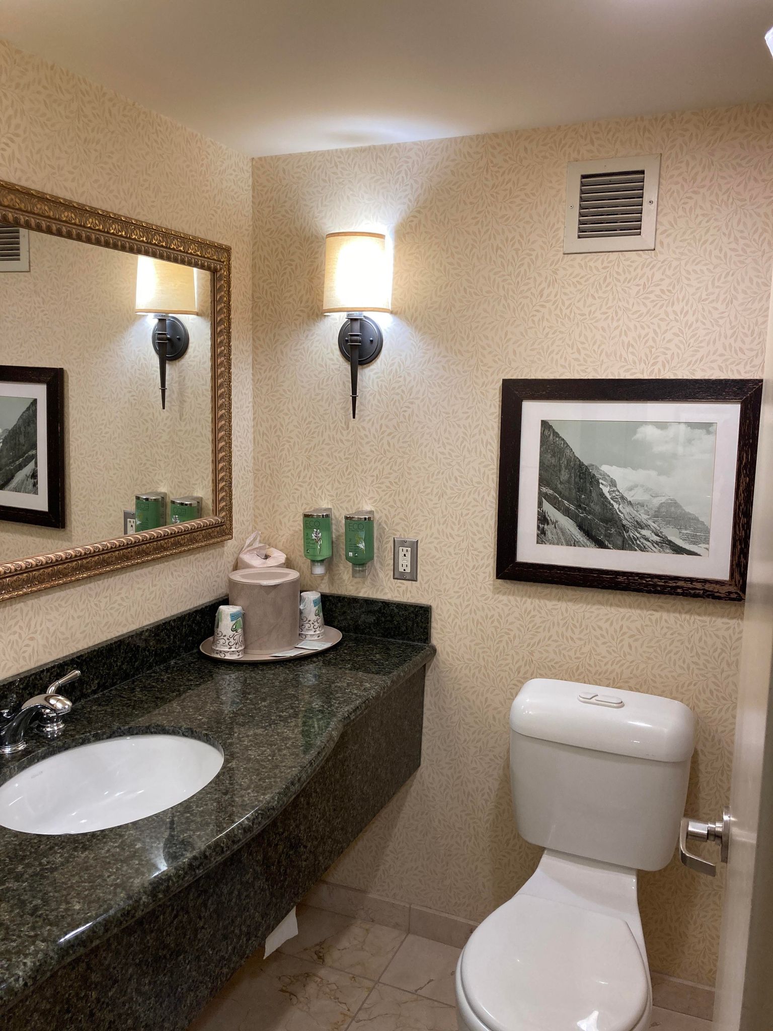 Double Deluxe Two Queen Beds