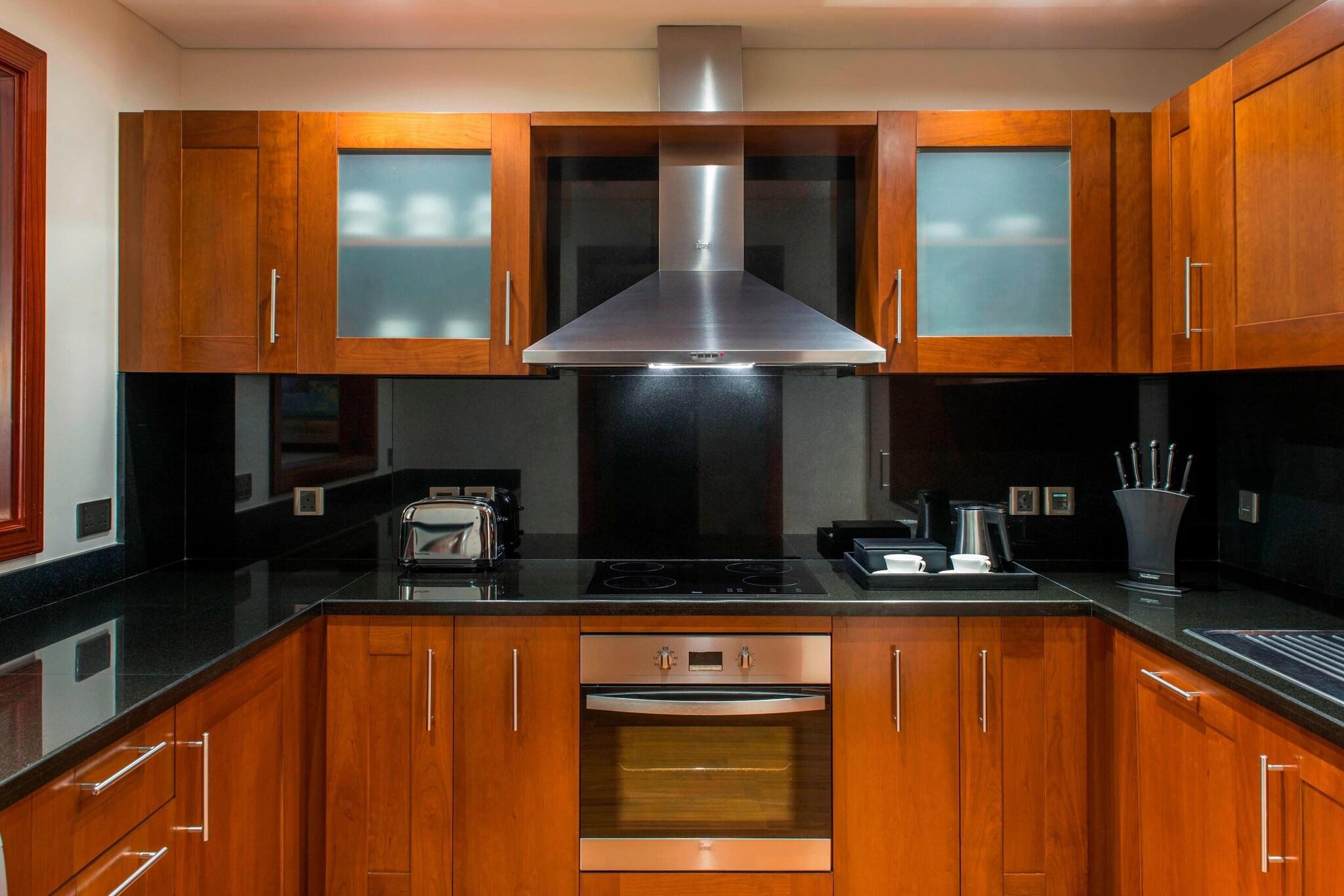 Single with Kitchenette