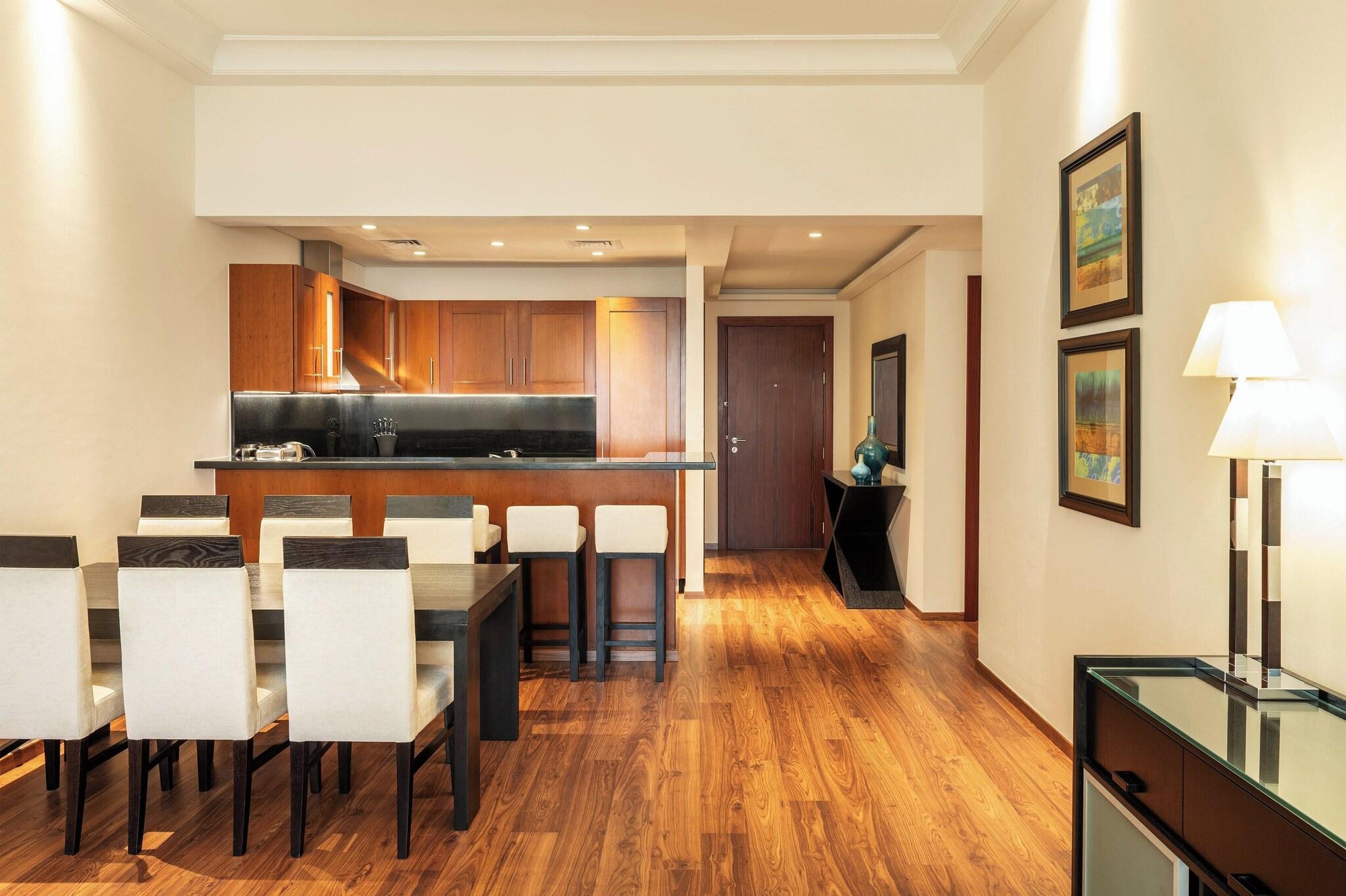 Single with Kitchenette