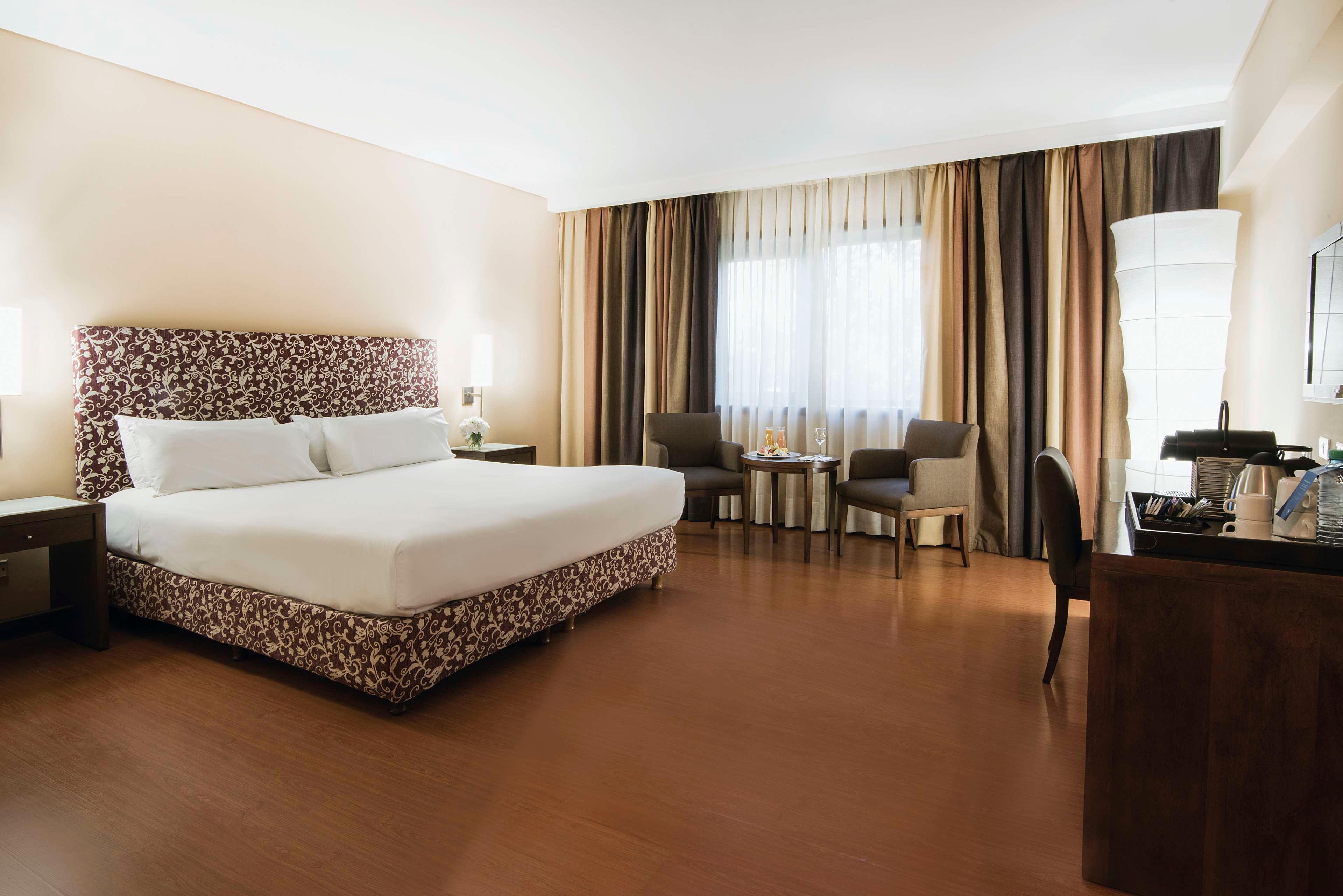 Family Room Capacity 3