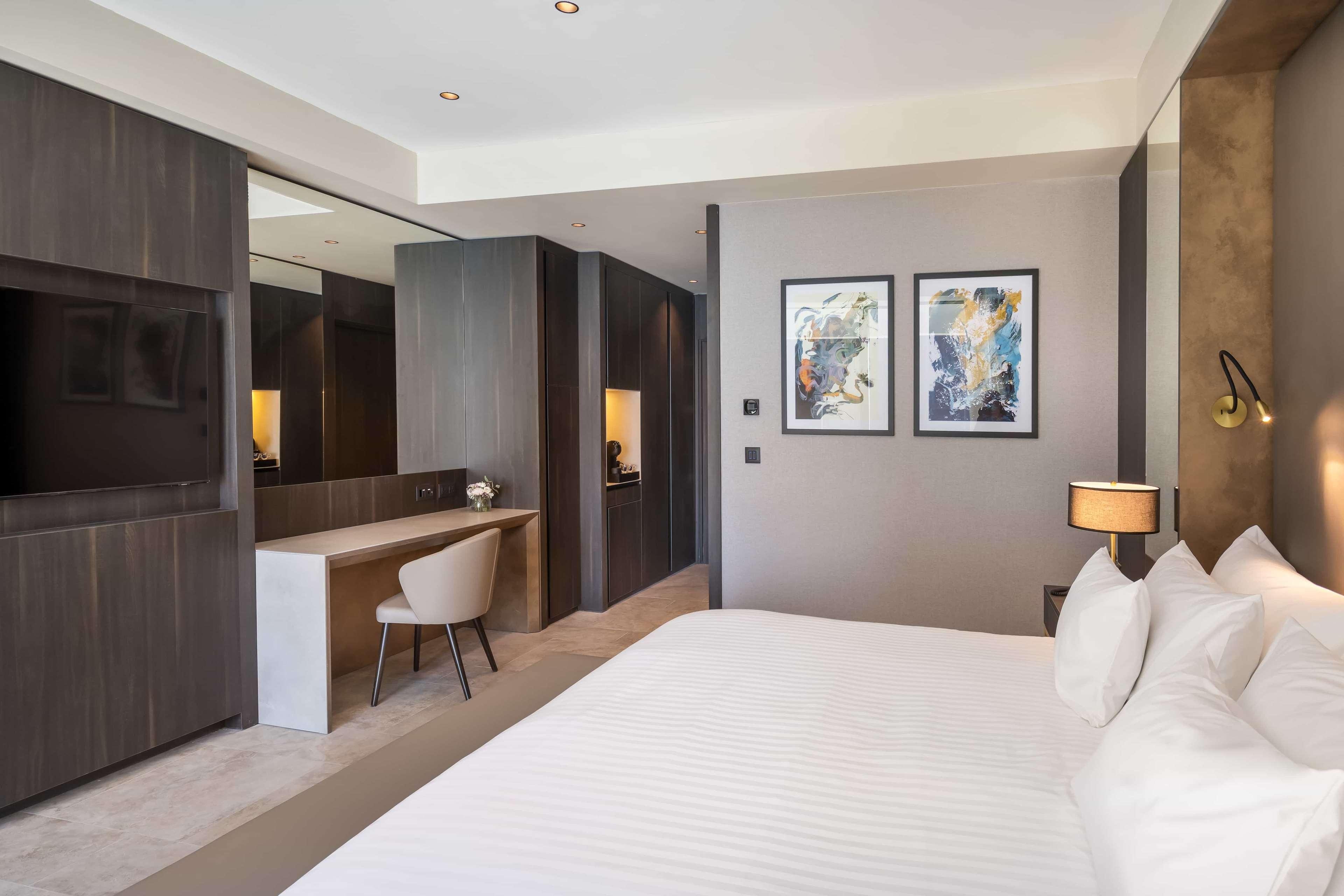 Room Superior Side Sea View