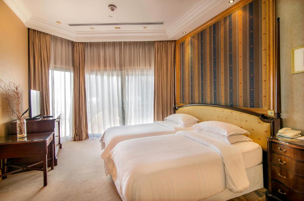 Double or Twin Classic Resort View